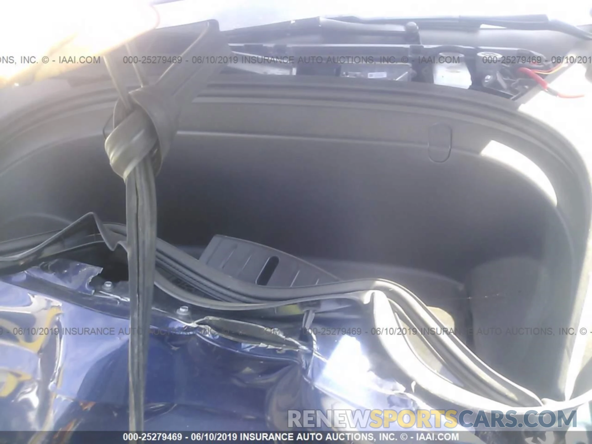 10 Photograph of a damaged car 5YJ3E1EA4KF299499 TESLA MODEL 3 2019