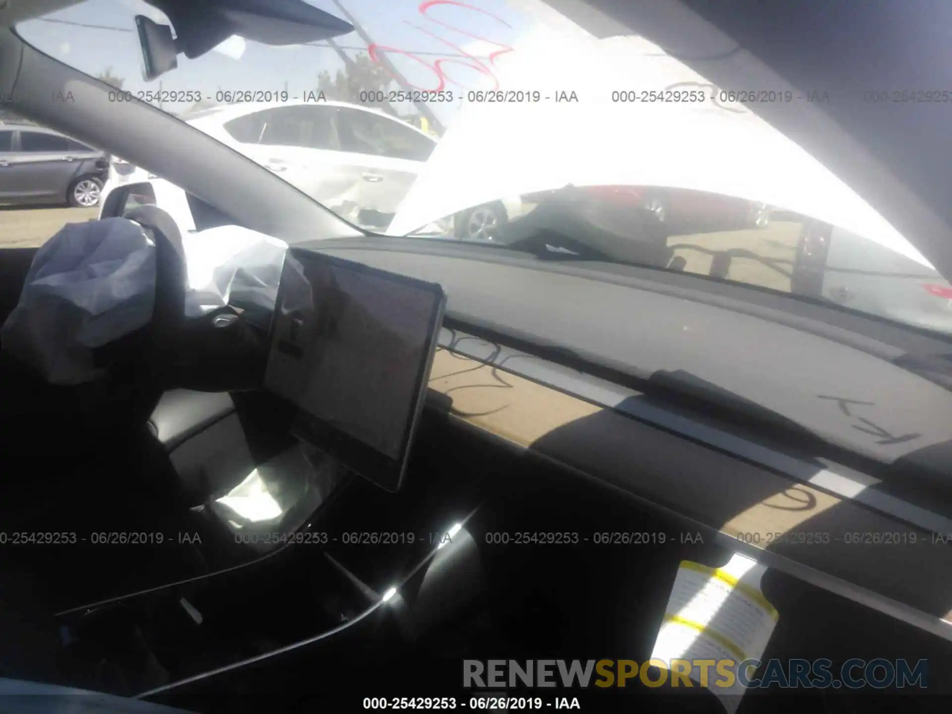 5 Photograph of a damaged car 5YJ3E1EA4KF301414 TESLA MODEL 3 2019