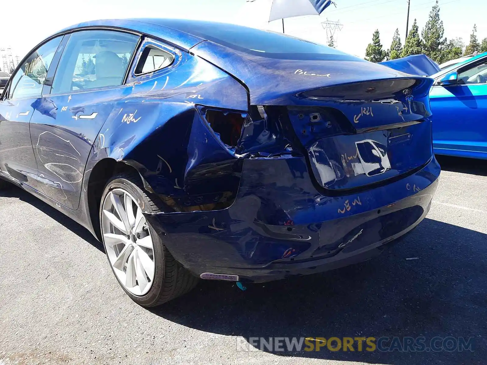 9 Photograph of a damaged car 5YJ3E1EA4KF302529 TESLA MODEL 3 2019