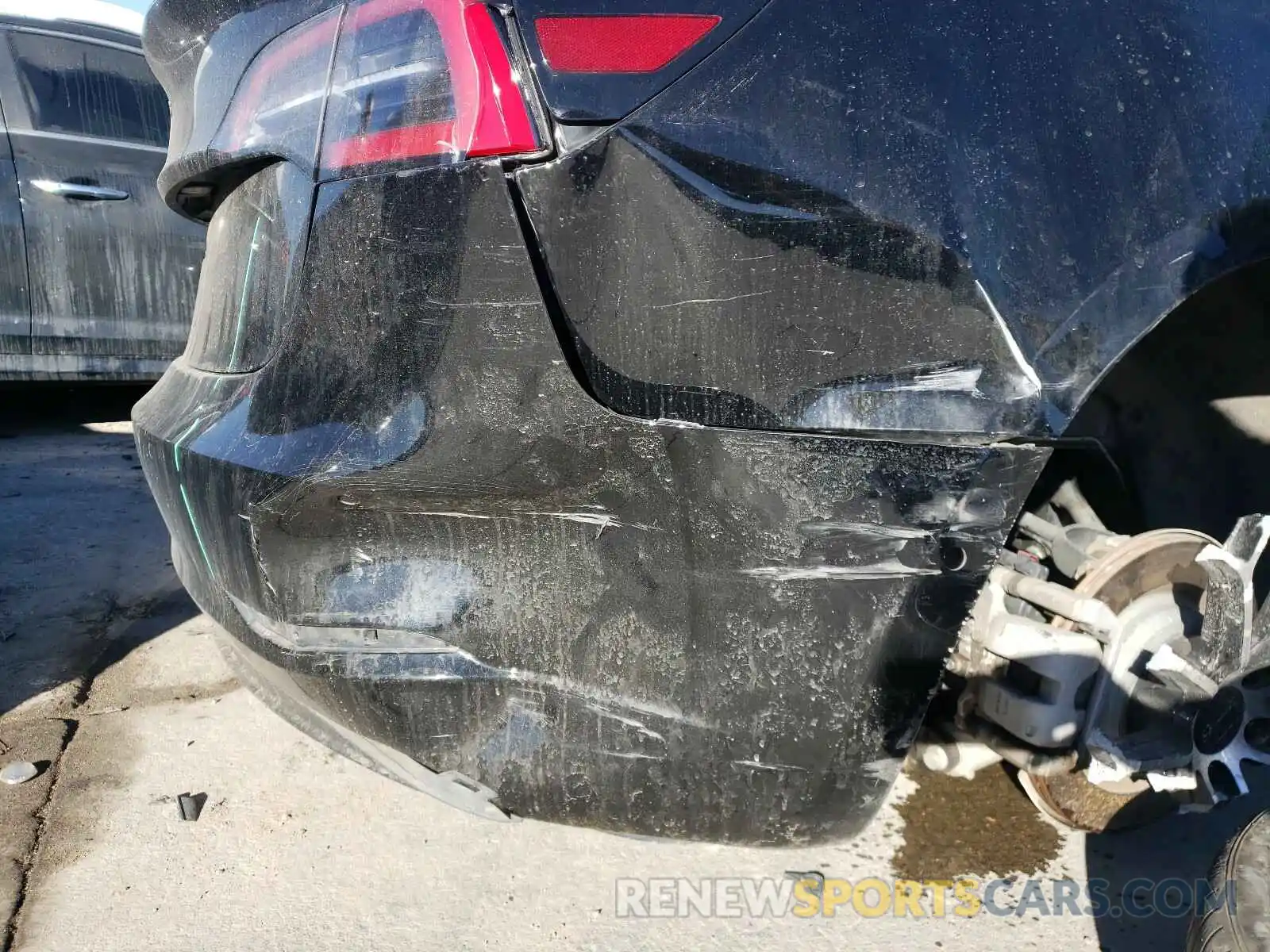 9 Photograph of a damaged car 5YJ3E1EA4KF304717 TESLA MODEL 3 2019