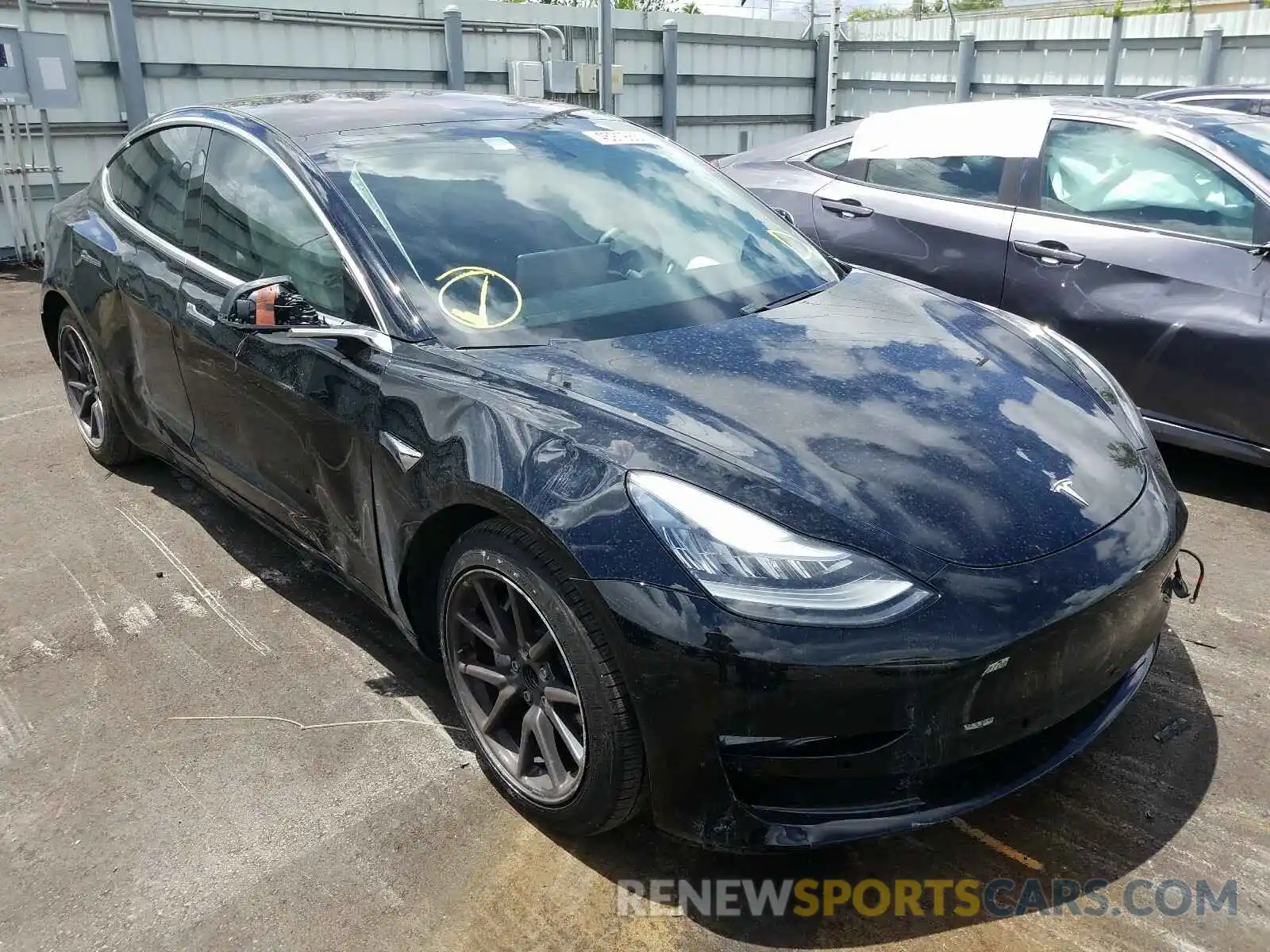 1 Photograph of a damaged car 5YJ3E1EA4KF305852 TESLA MODEL 3 2019