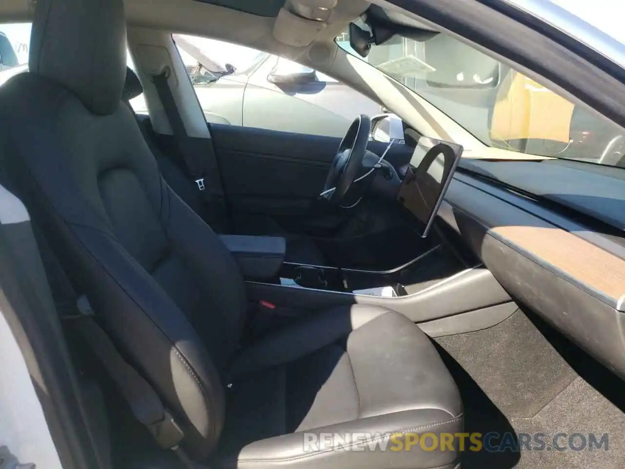 5 Photograph of a damaged car 5YJ3E1EA4KF309805 TESLA MODEL 3 2019