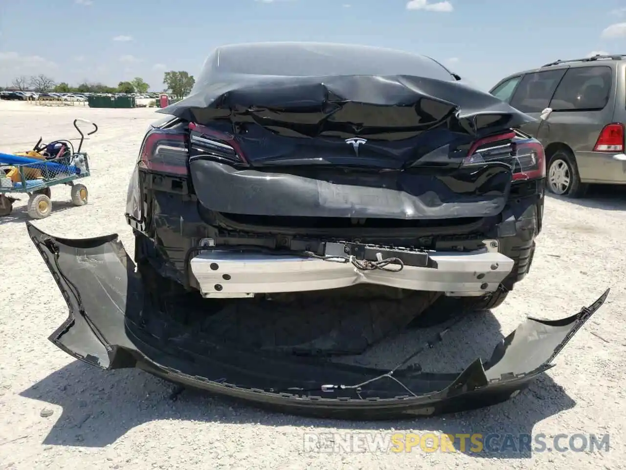 9 Photograph of a damaged car 5YJ3E1EA4KF312655 TESLA MODEL 3 2019