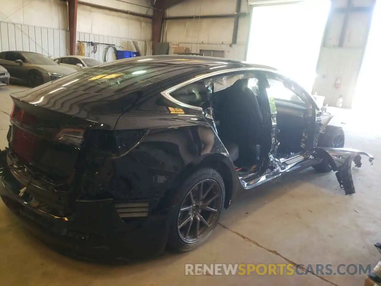 4 Photograph of a damaged car 5YJ3E1EA4KF324515 TESLA MODEL 3 2019