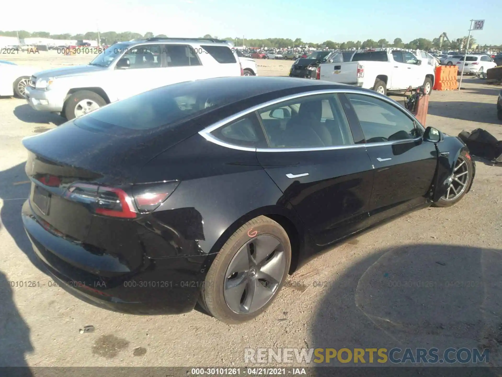 4 Фотография поврежденного автомобиля 5YJ3E1EA4KF331125 TESLA MODEL 3 2019