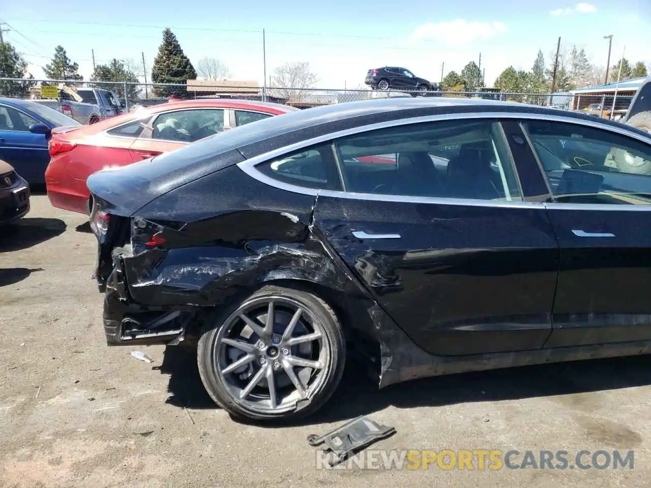 9 Photograph of a damaged car 5YJ3E1EA4KF361645 TESLA MODEL 3 2019