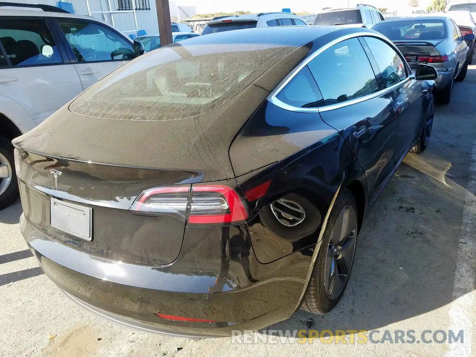 4 Photograph of a damaged car 5YJ3E1EA4KF361760 TESLA MODEL 3 2019