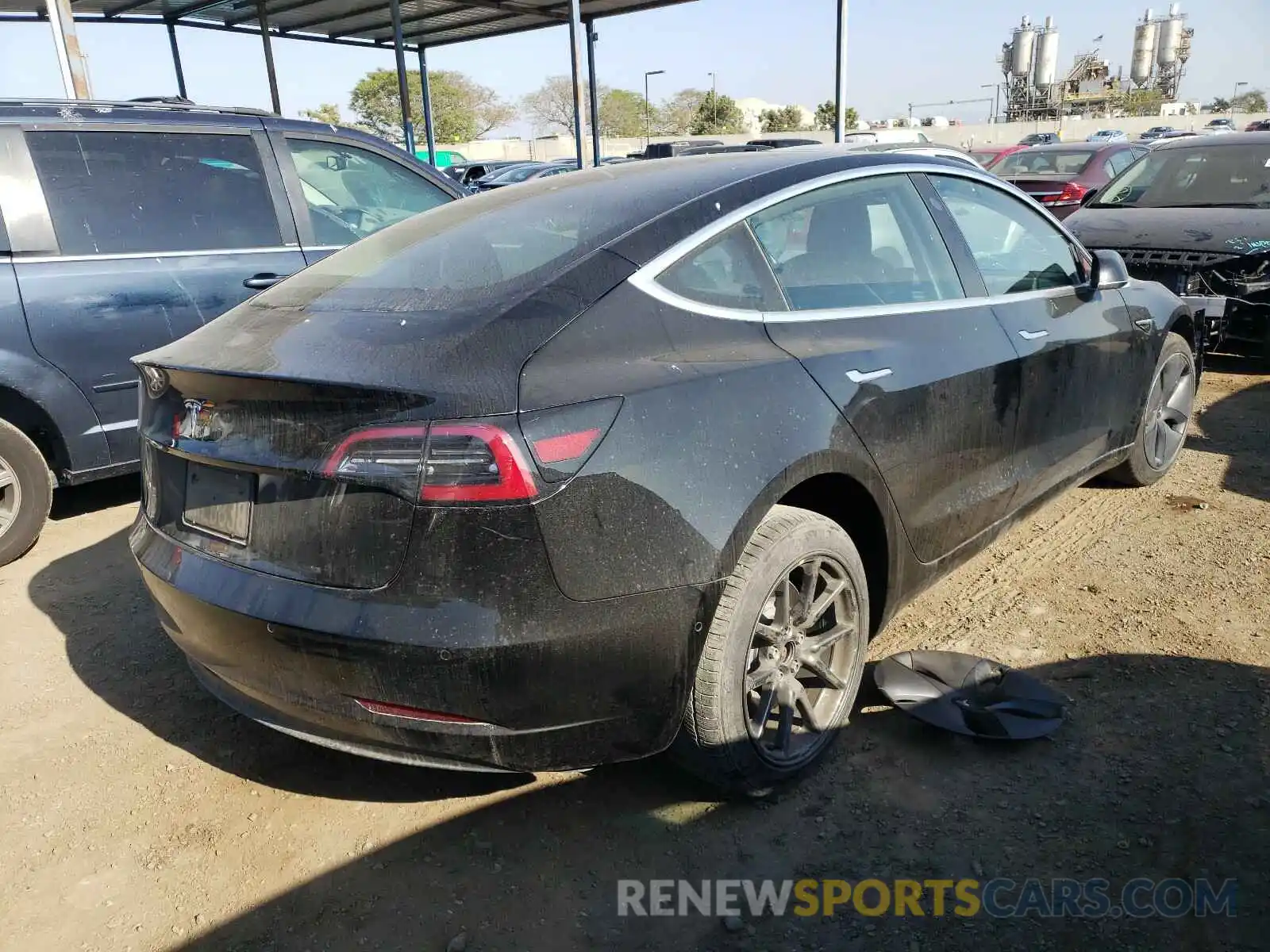 4 Photograph of a damaged car 5YJ3E1EA4KF395309 TESLA MODEL 3 2019