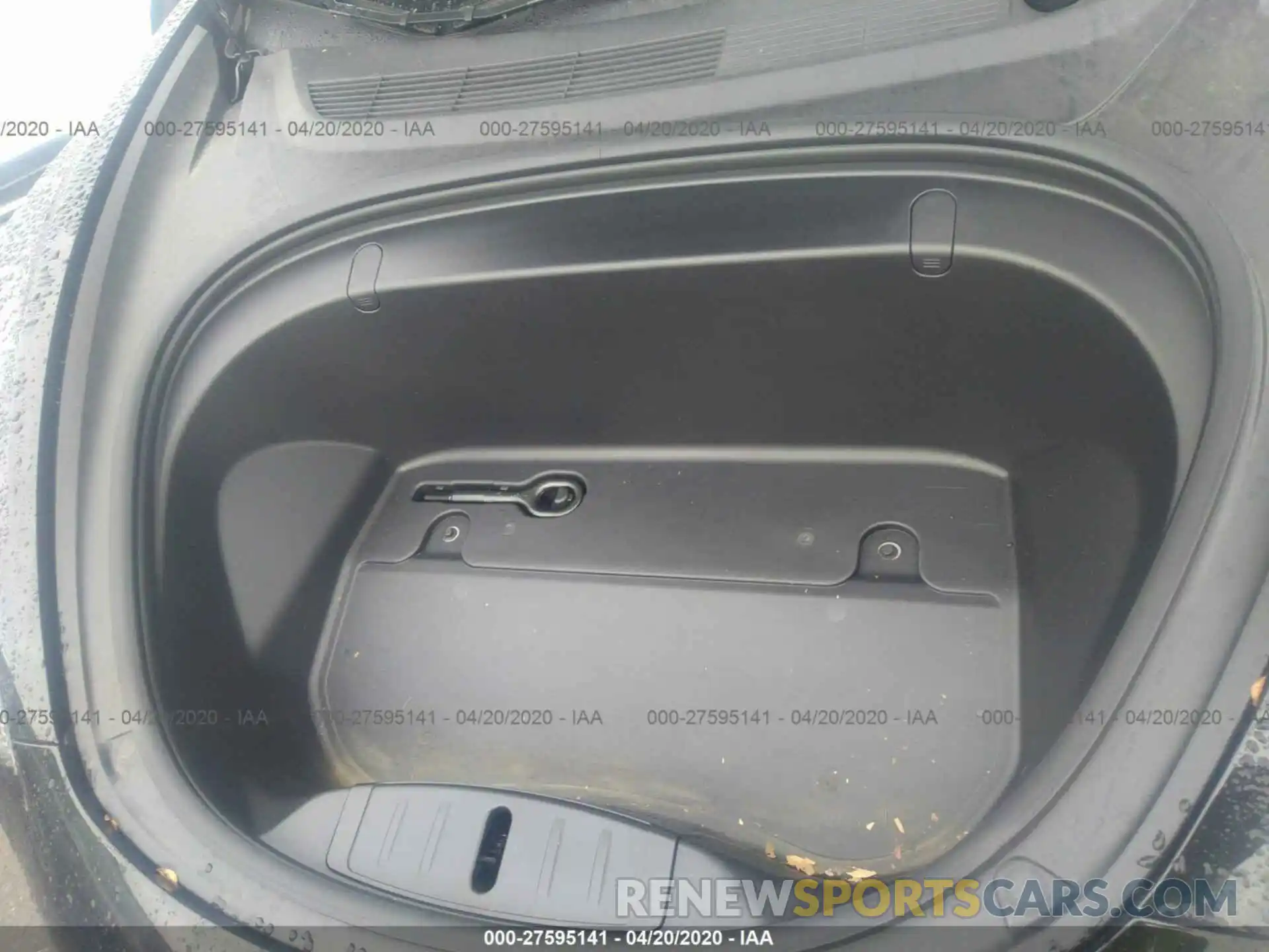 10 Photograph of a damaged car 5YJ3E1EA4KF395729 TESLA MODEL 3 2019