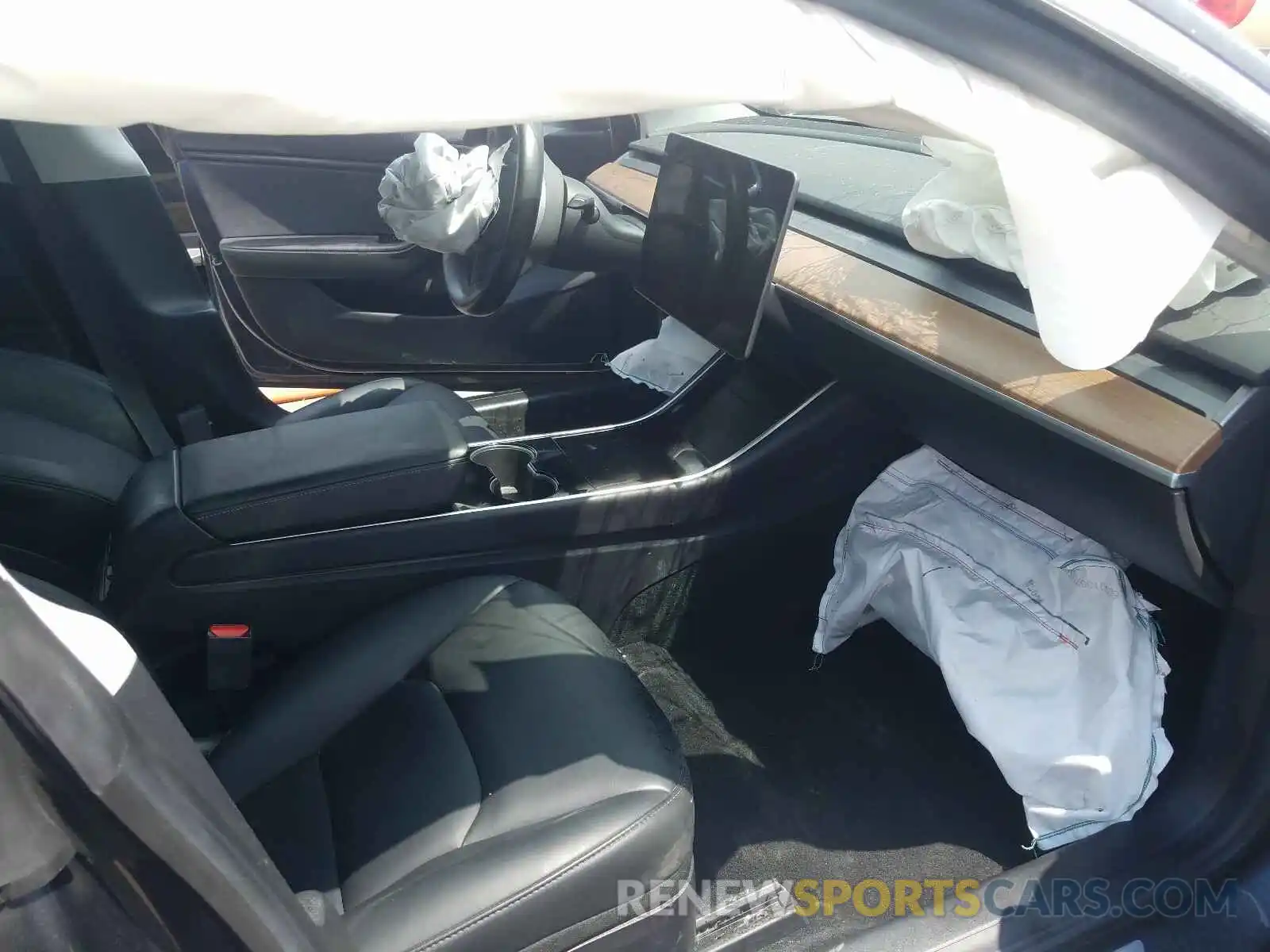 5 Photograph of a damaged car 5YJ3E1EA4KF400220 TESLA MODEL 3 2019