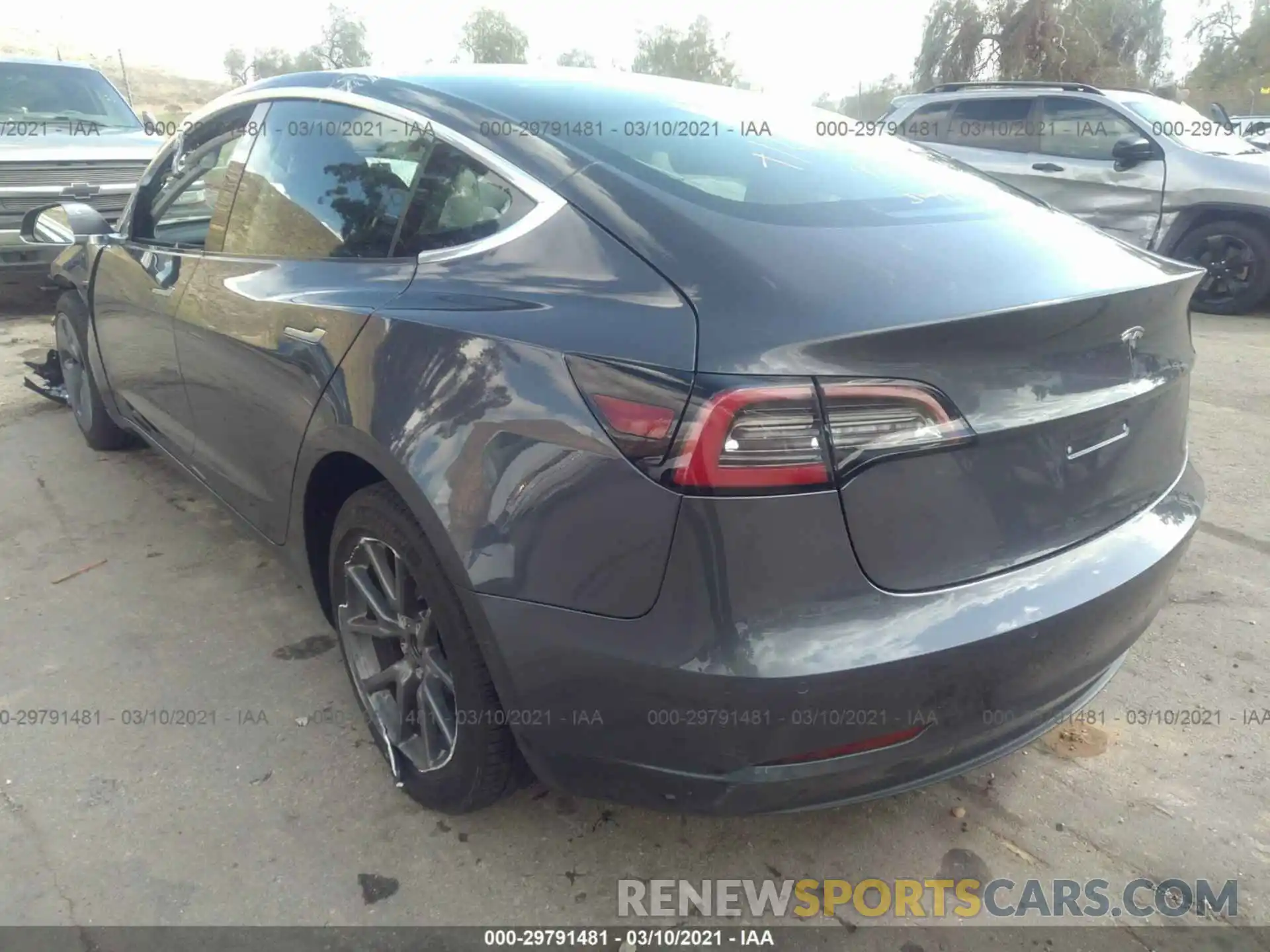 3 Photograph of a damaged car 5YJ3E1EA4KF400458 TESLA MODEL 3 2019