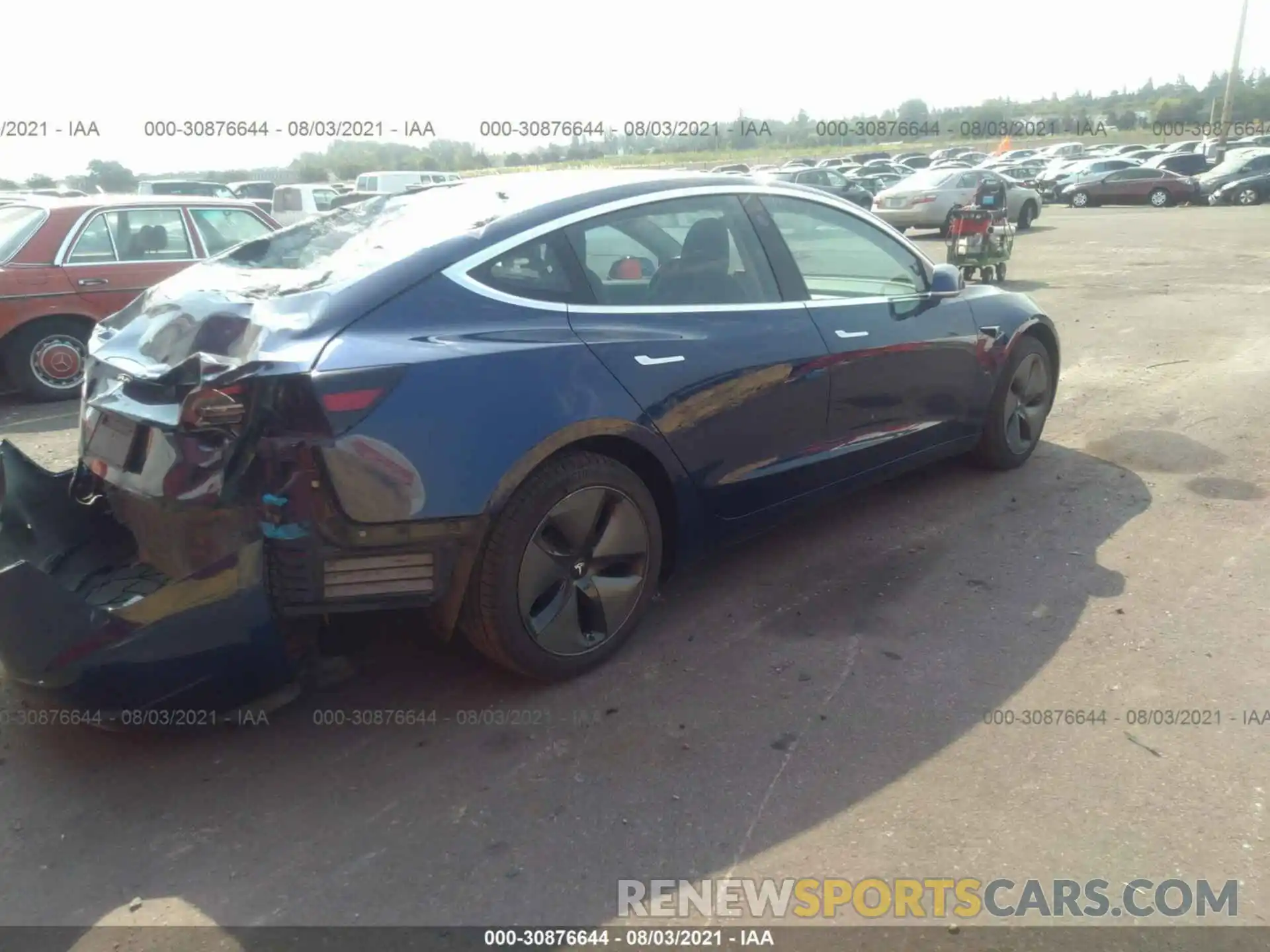 4 Фотография поврежденного автомобиля 5YJ3E1EA4KF400959 TESLA MODEL 3 2019