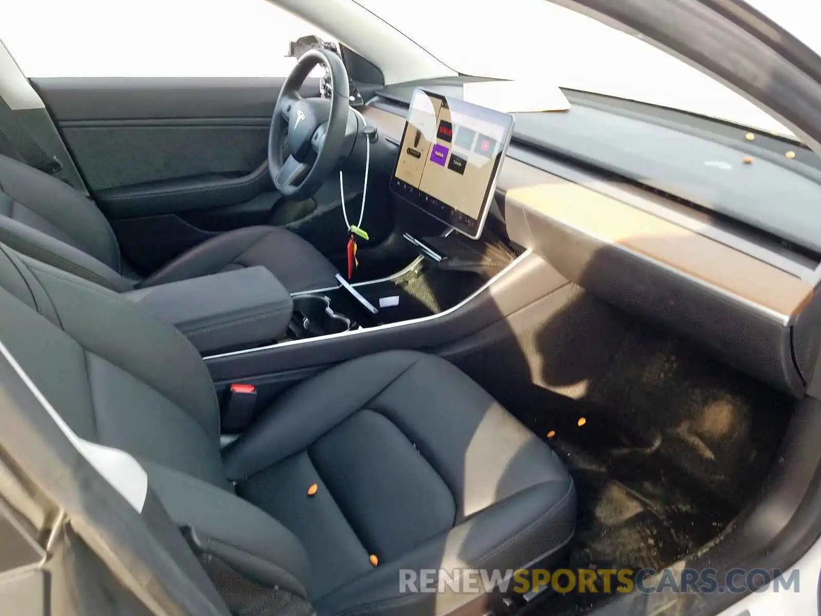 5 Photograph of a damaged car 5YJ3E1EA4KF401447 TESLA MODEL 3 2019