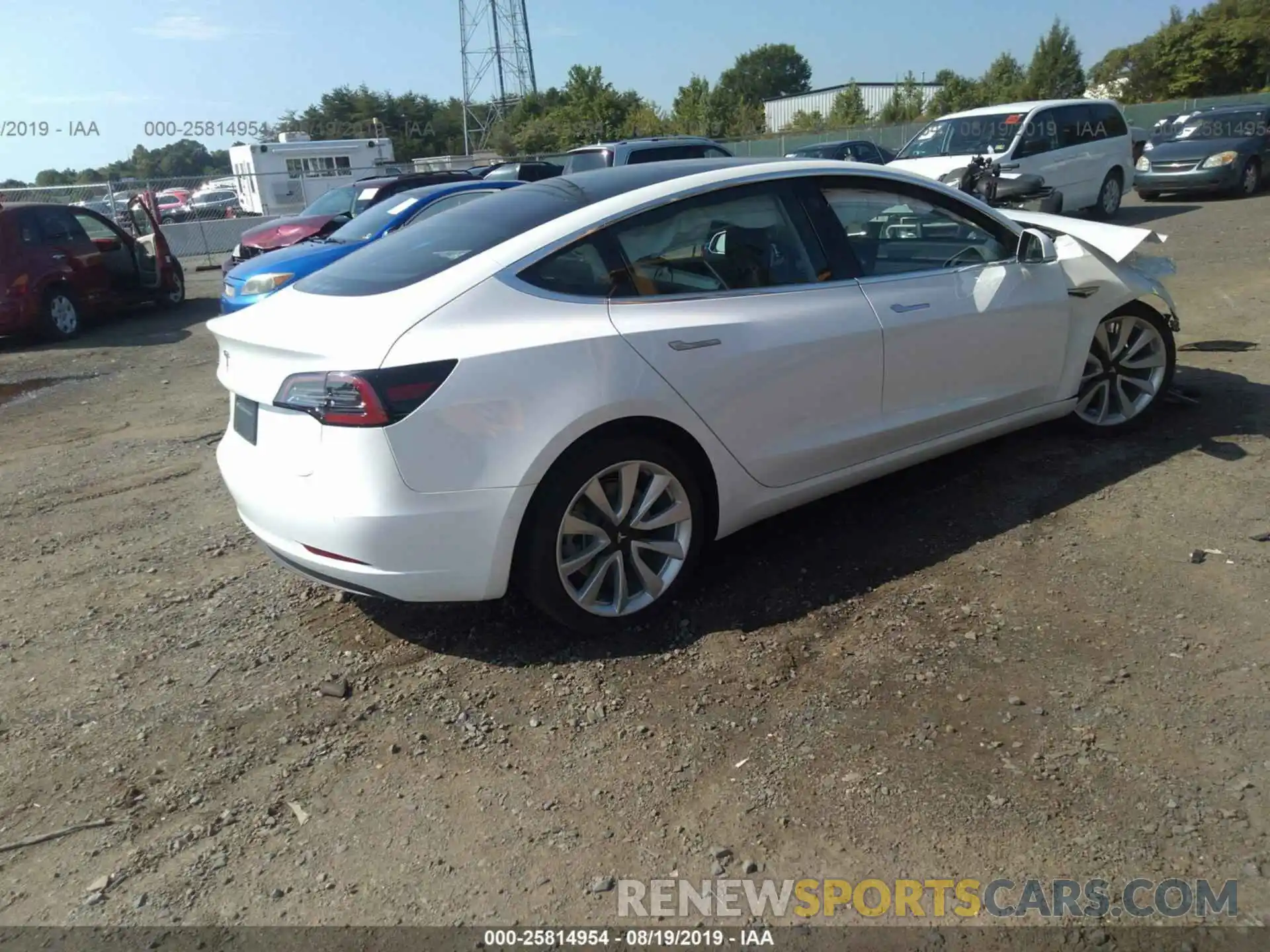 4 Photograph of a damaged car 5YJ3E1EA4KF402498 TESLA MODEL 3 2019