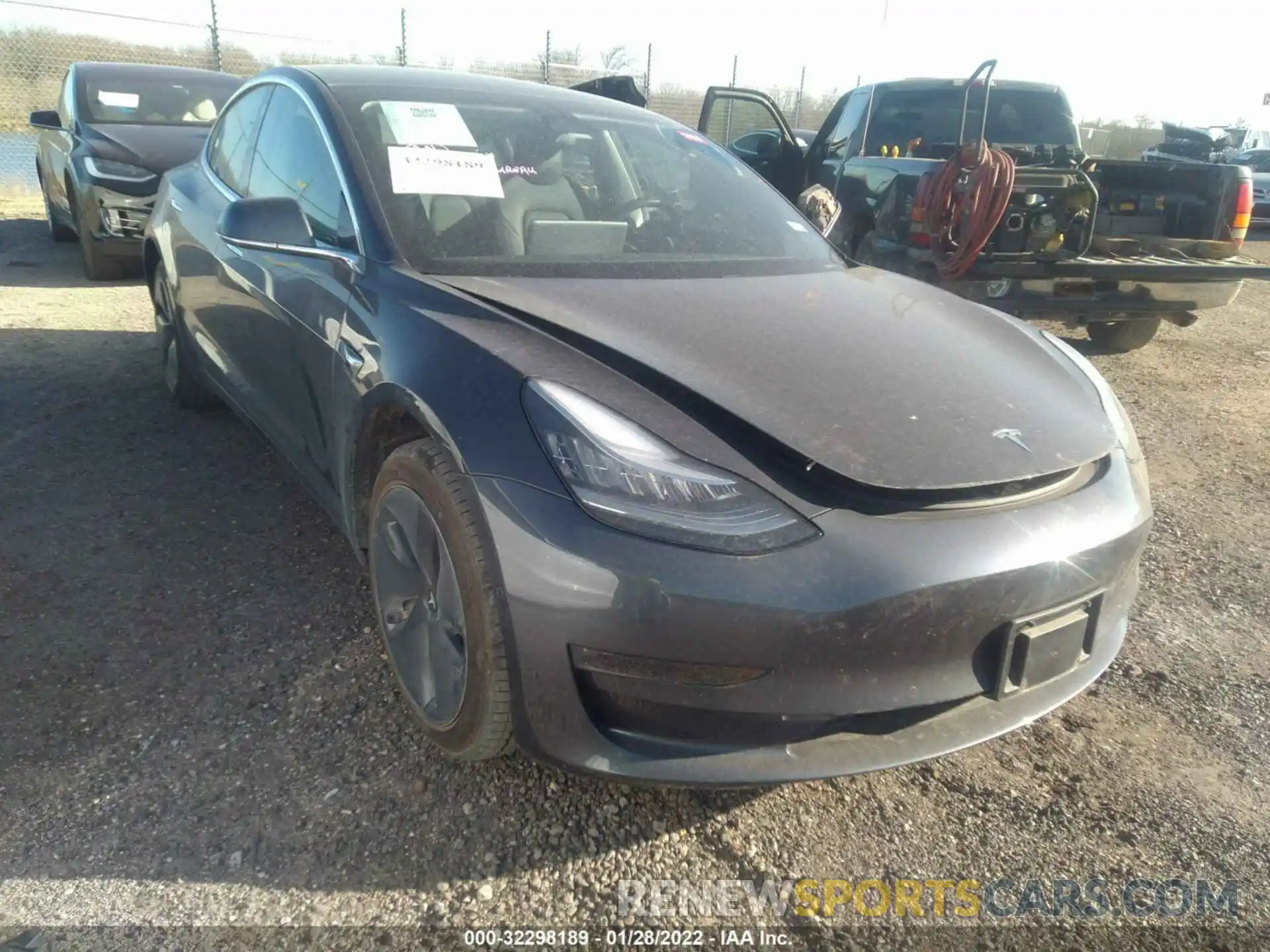 1 Photograph of a damaged car 5YJ3E1EA4KF411203 TESLA MODEL 3 2019