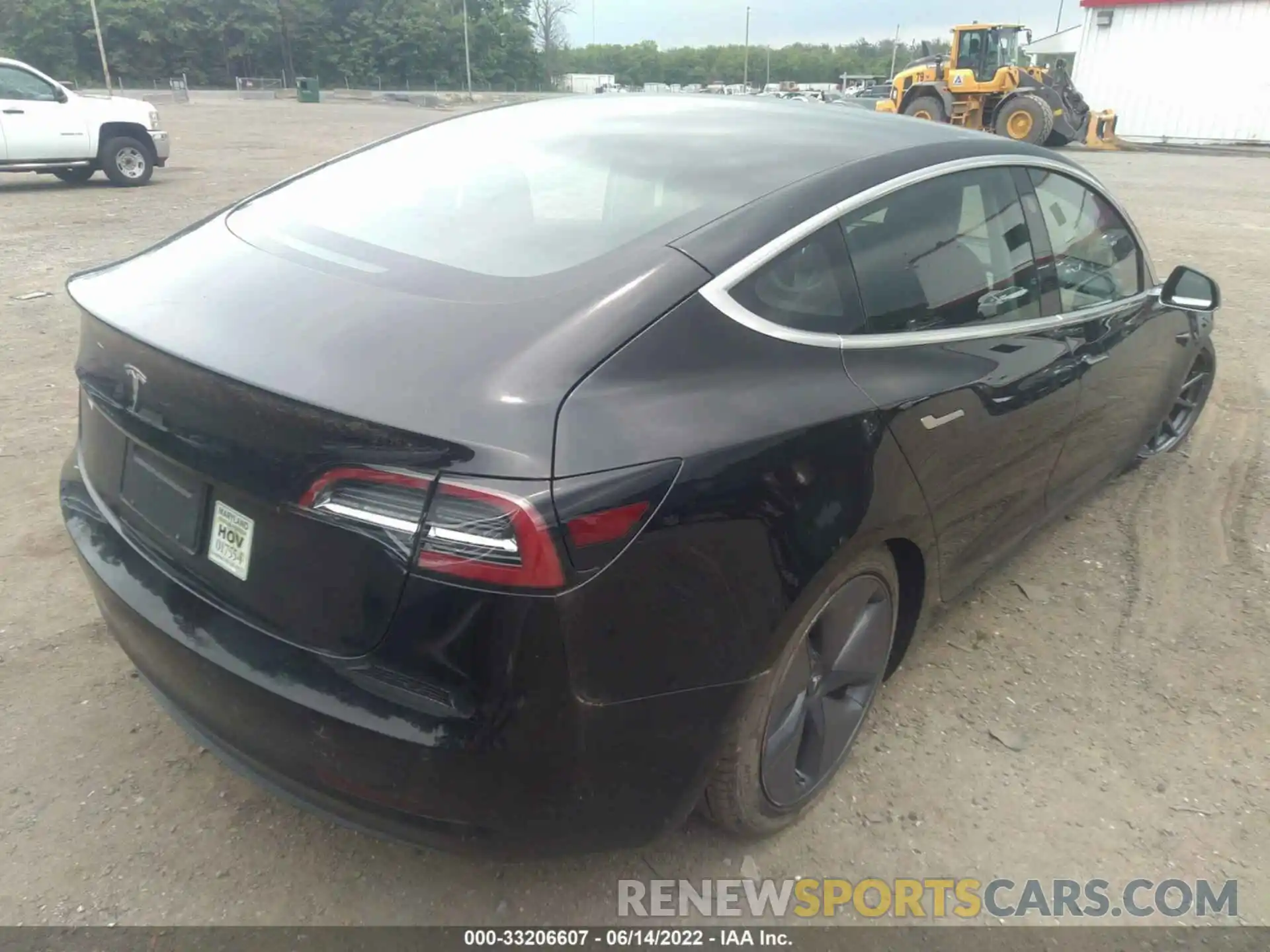 4 Photograph of a damaged car 5YJ3E1EA4KF421133 TESLA MODEL 3 2019