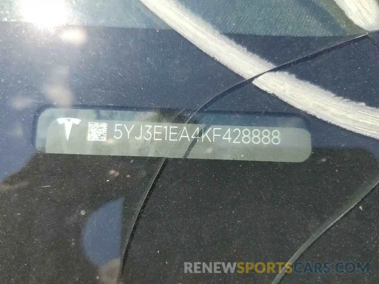 10 Photograph of a damaged car 5YJ3E1EA4KF428888 TESLA MODEL 3 2019