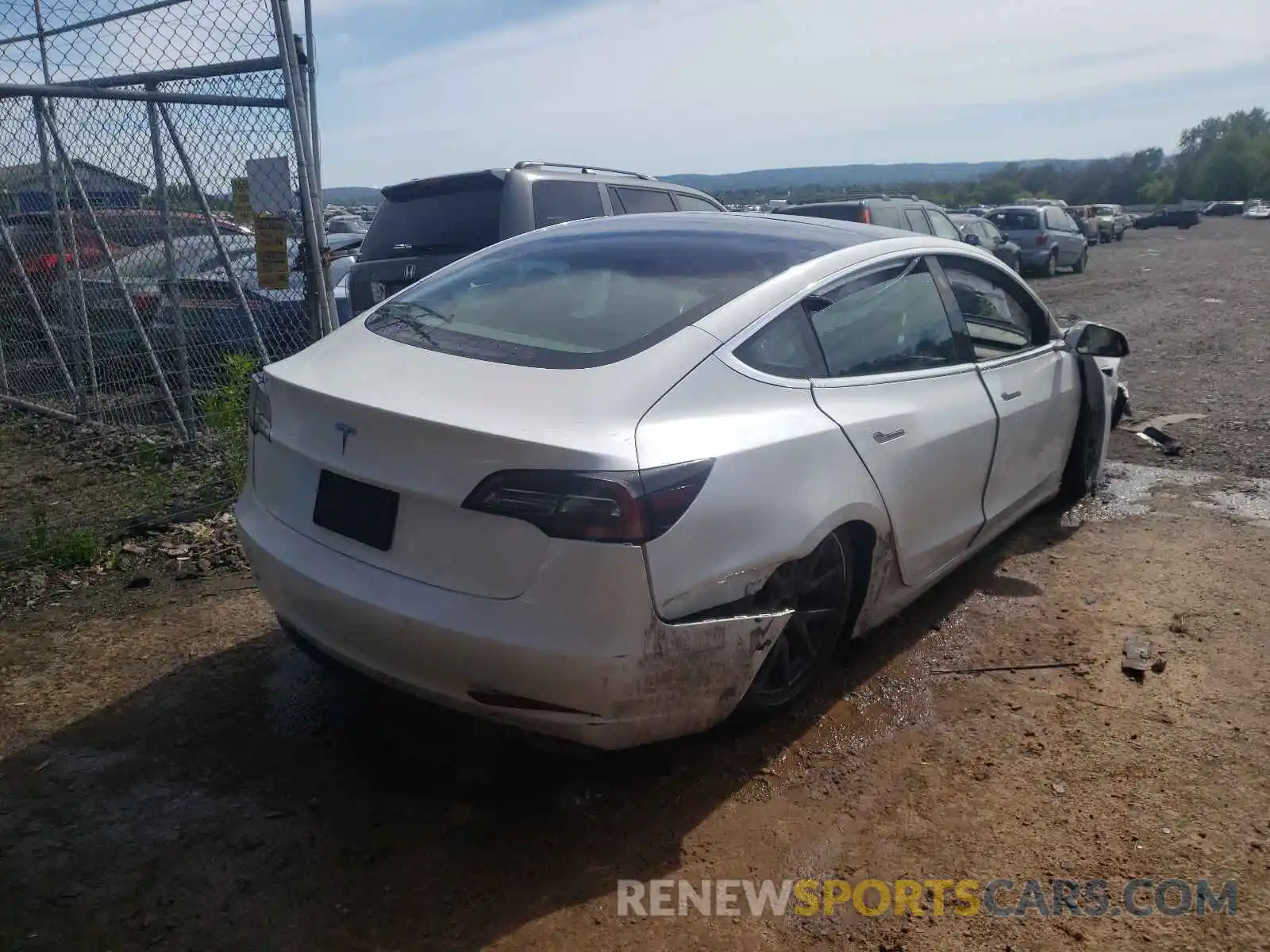 4 Photograph of a damaged car 5YJ3E1EA4KF430690 TESLA MODEL 3 2019