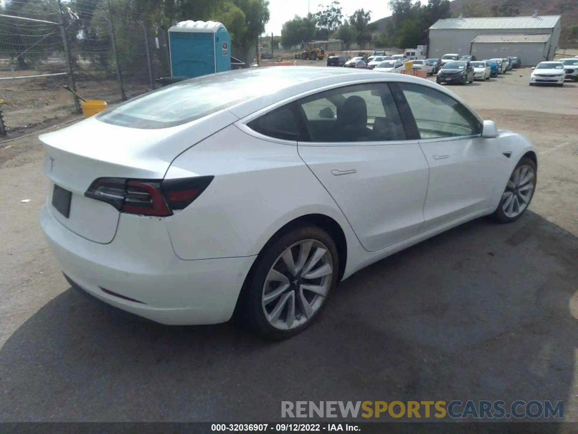 4 Photograph of a damaged car 5YJ3E1EA4KF472535 TESLA MODEL 3 2019