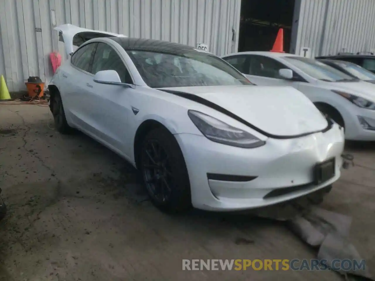 1 Photograph of a damaged car 5YJ3E1EA4KF483261 TESLA MODEL 3 2019