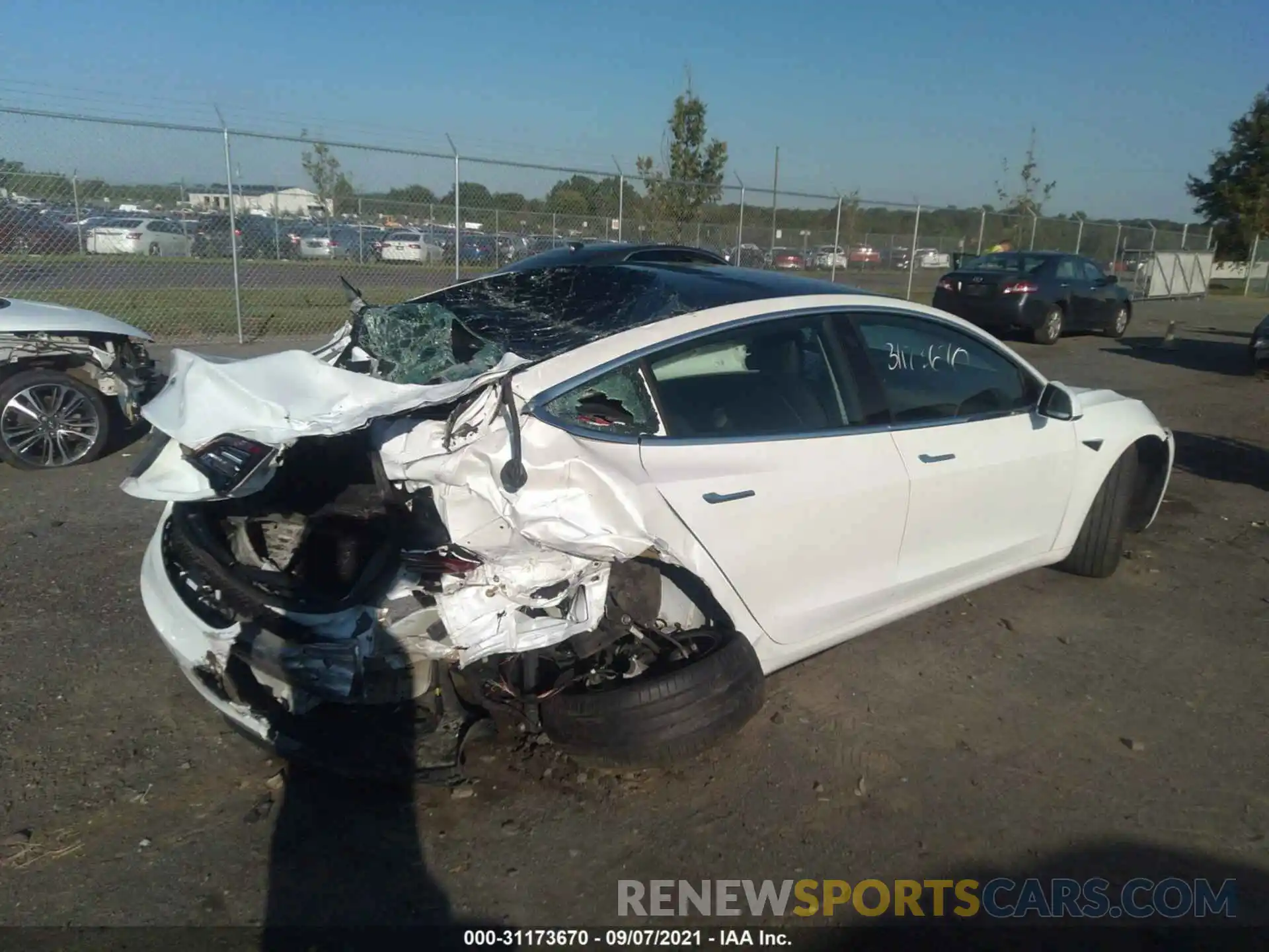 4 Photograph of a damaged car 5YJ3E1EA4KF483499 TESLA MODEL 3 2019