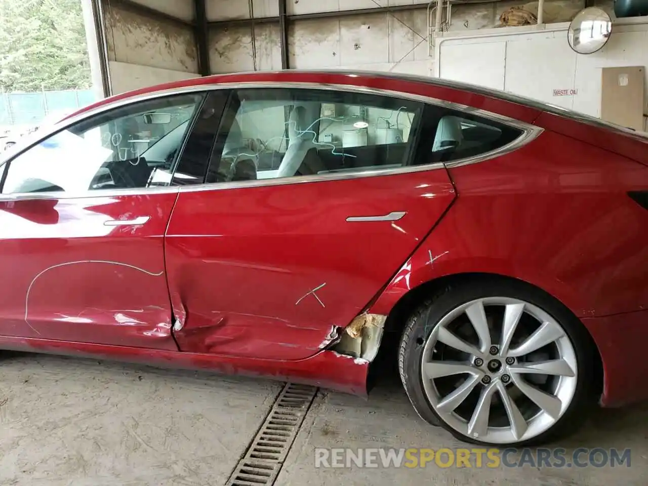 9 Photograph of a damaged car 5YJ3E1EA4KF537030 TESLA MODEL 3 2019