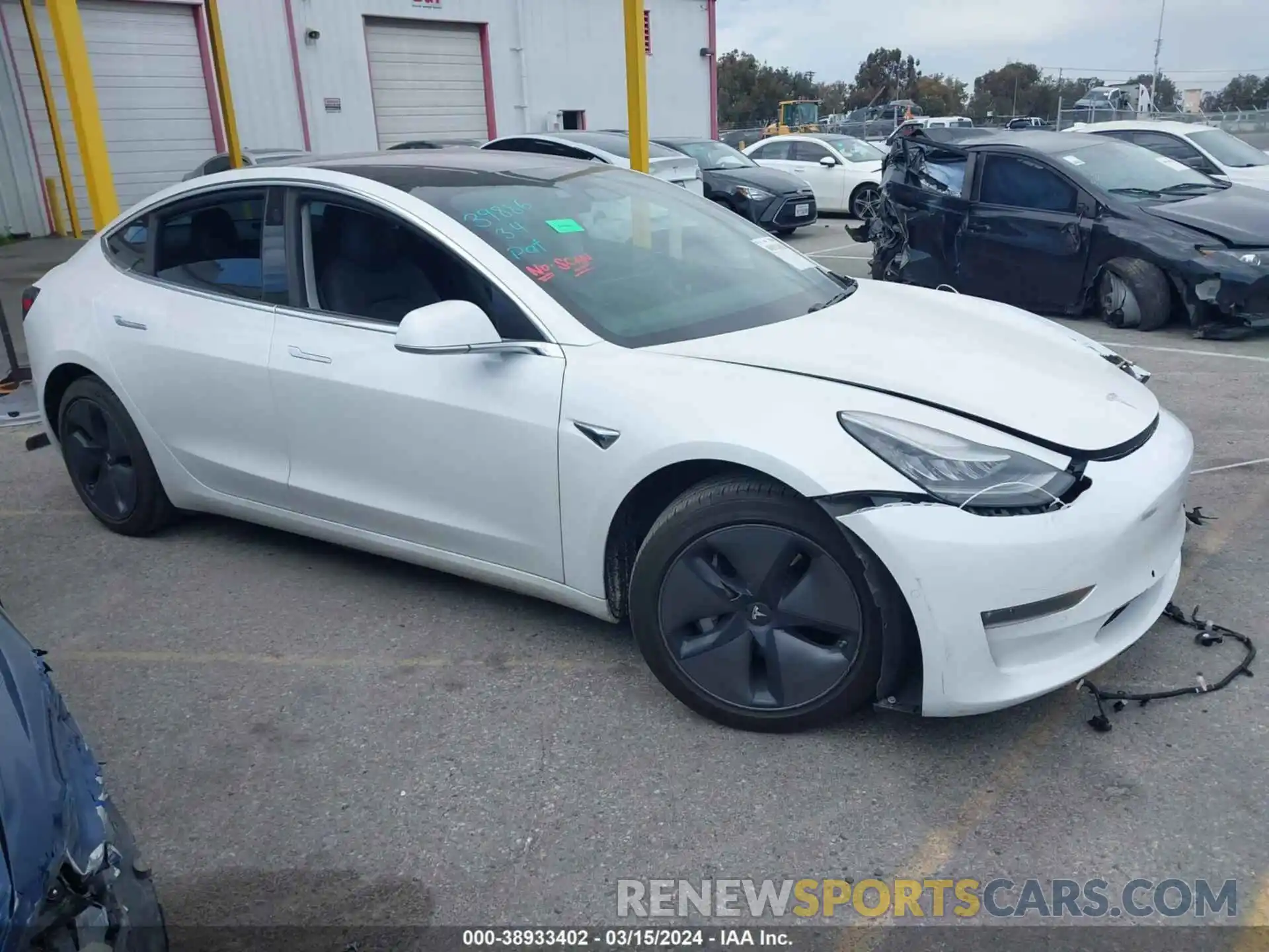 14 Photograph of a damaged car 5YJ3E1EA5KF208319 TESLA MODEL 3 2019