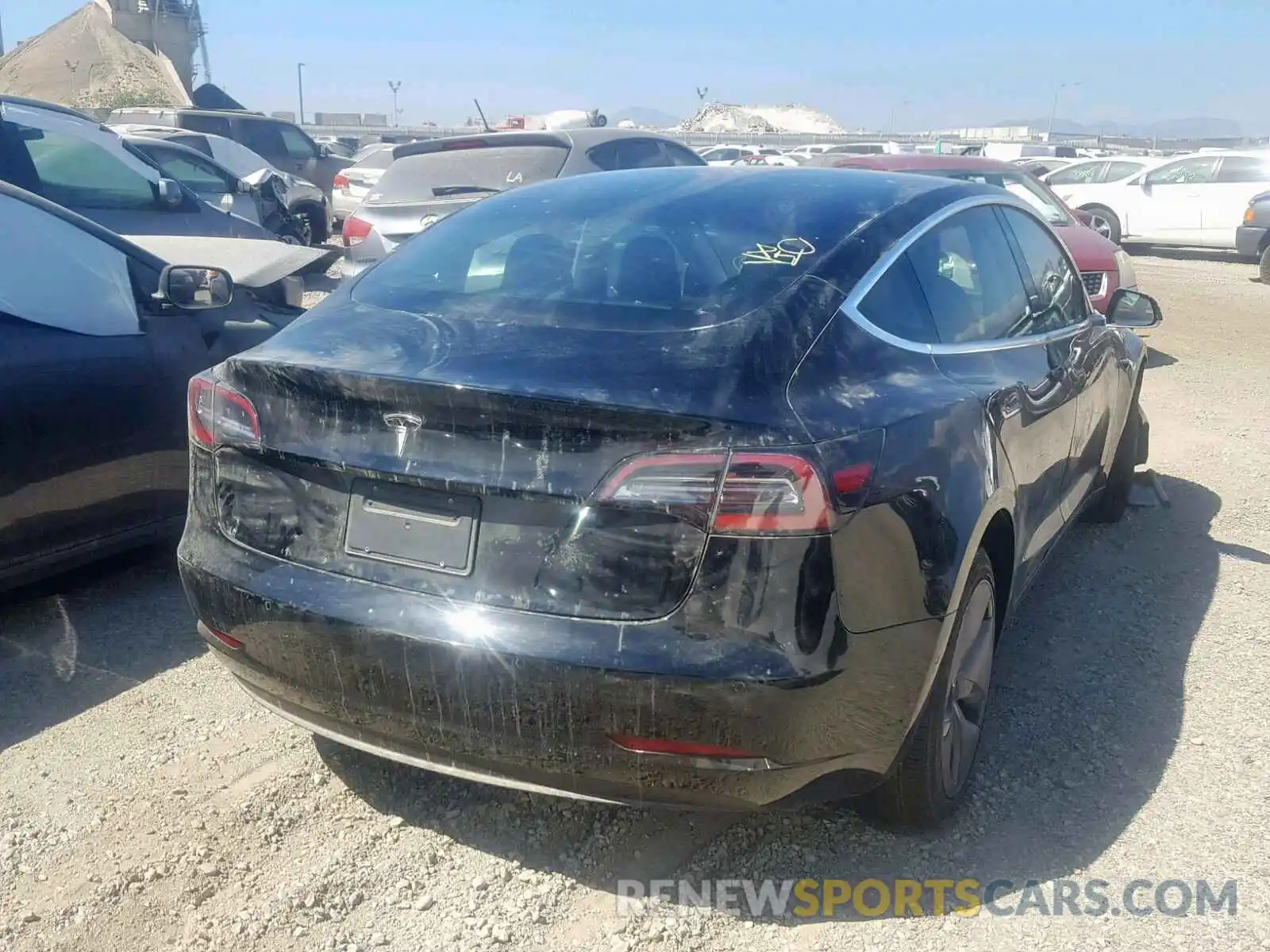 4 Фотография поврежденного автомобиля 5YJ3E1EA5KF296594 TESLA MODEL 3 2019