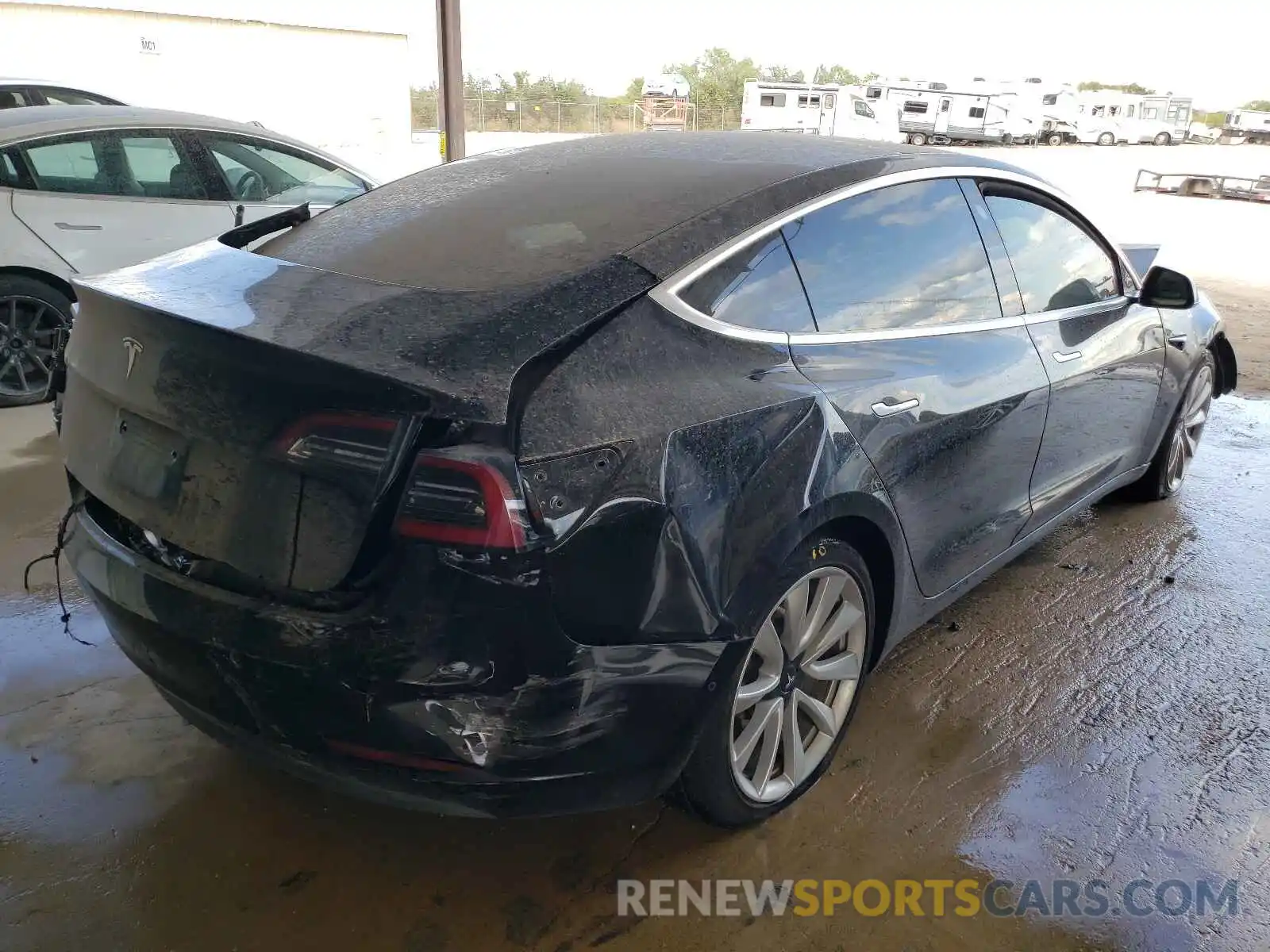 4 Photograph of a damaged car 5YJ3E1EA5KF302247 TESLA MODEL 3 2019