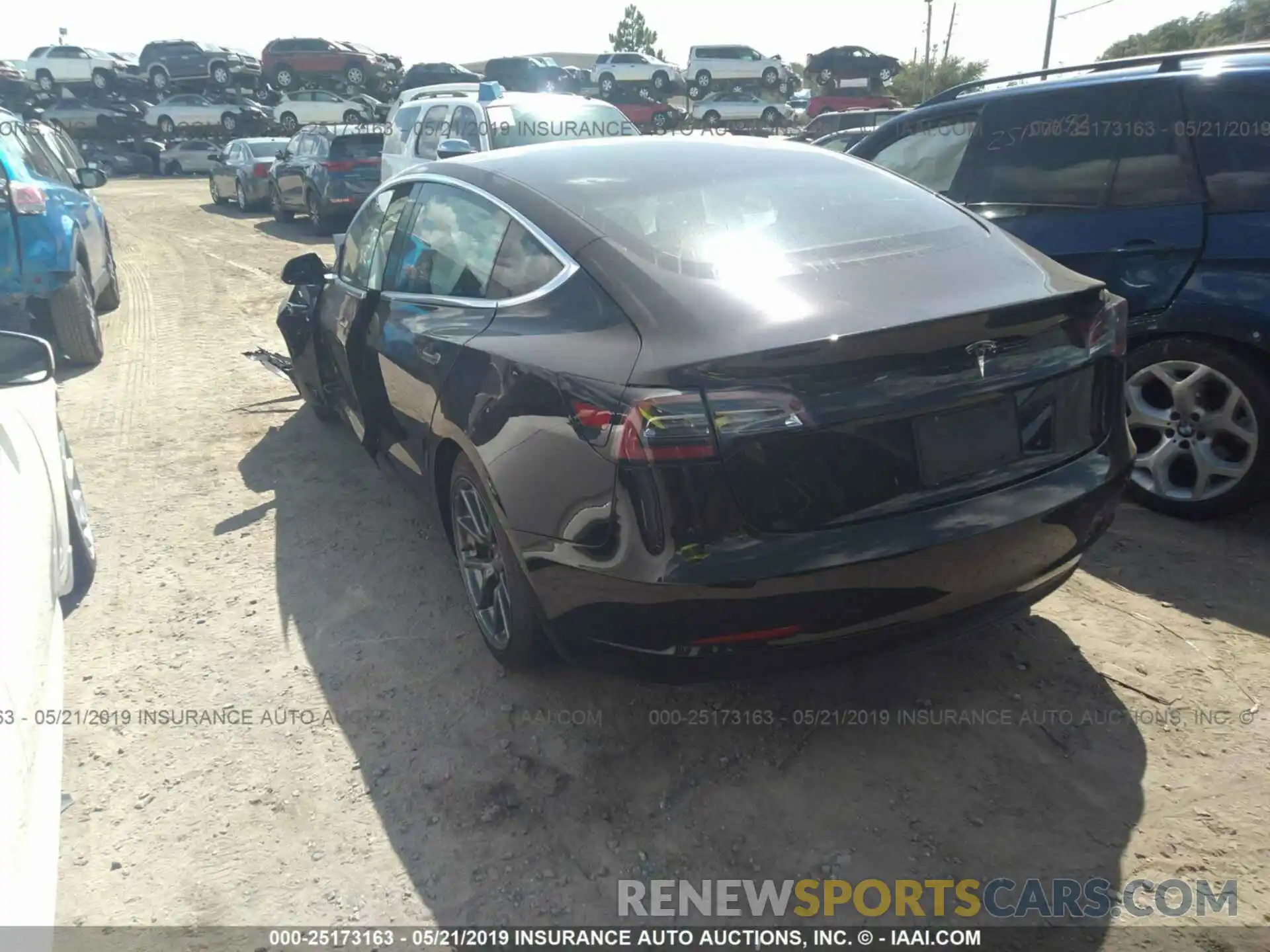 3 Photograph of a damaged car 5YJ3E1EA5KF304306 TESLA MODEL 3 2019