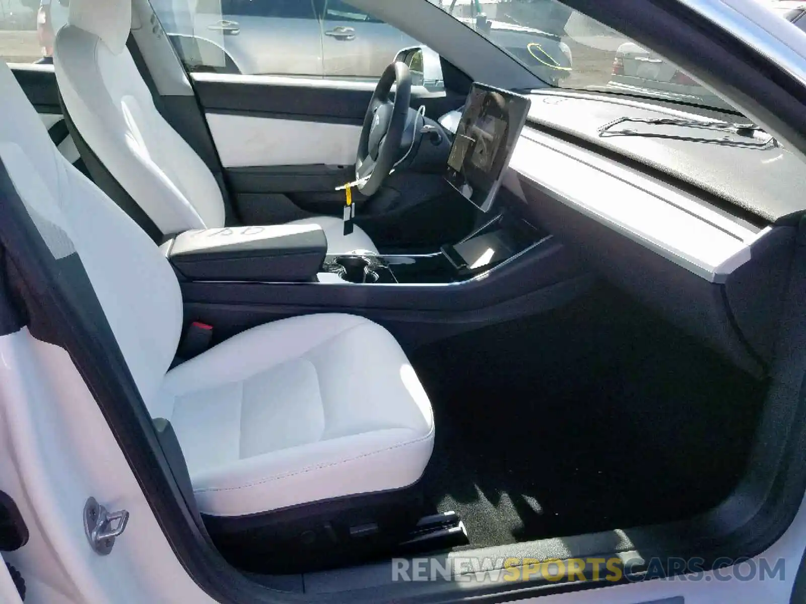 5 Photograph of a damaged car 5YJ3E1EA5KF313037 TESLA MODEL 3 2019