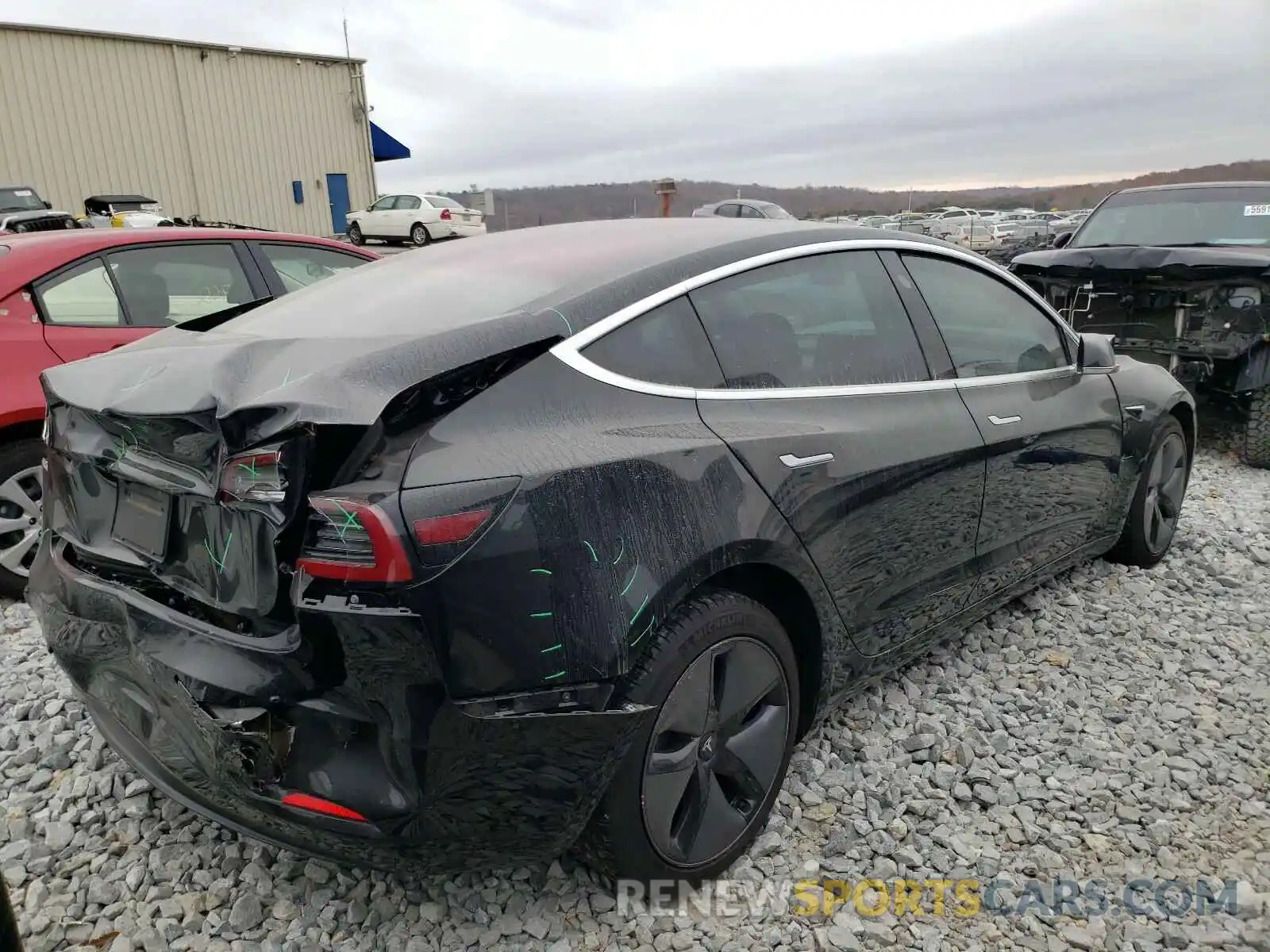 4 Photograph of a damaged car 5YJ3E1EA5KF313426 TESLA MODEL 3 2019