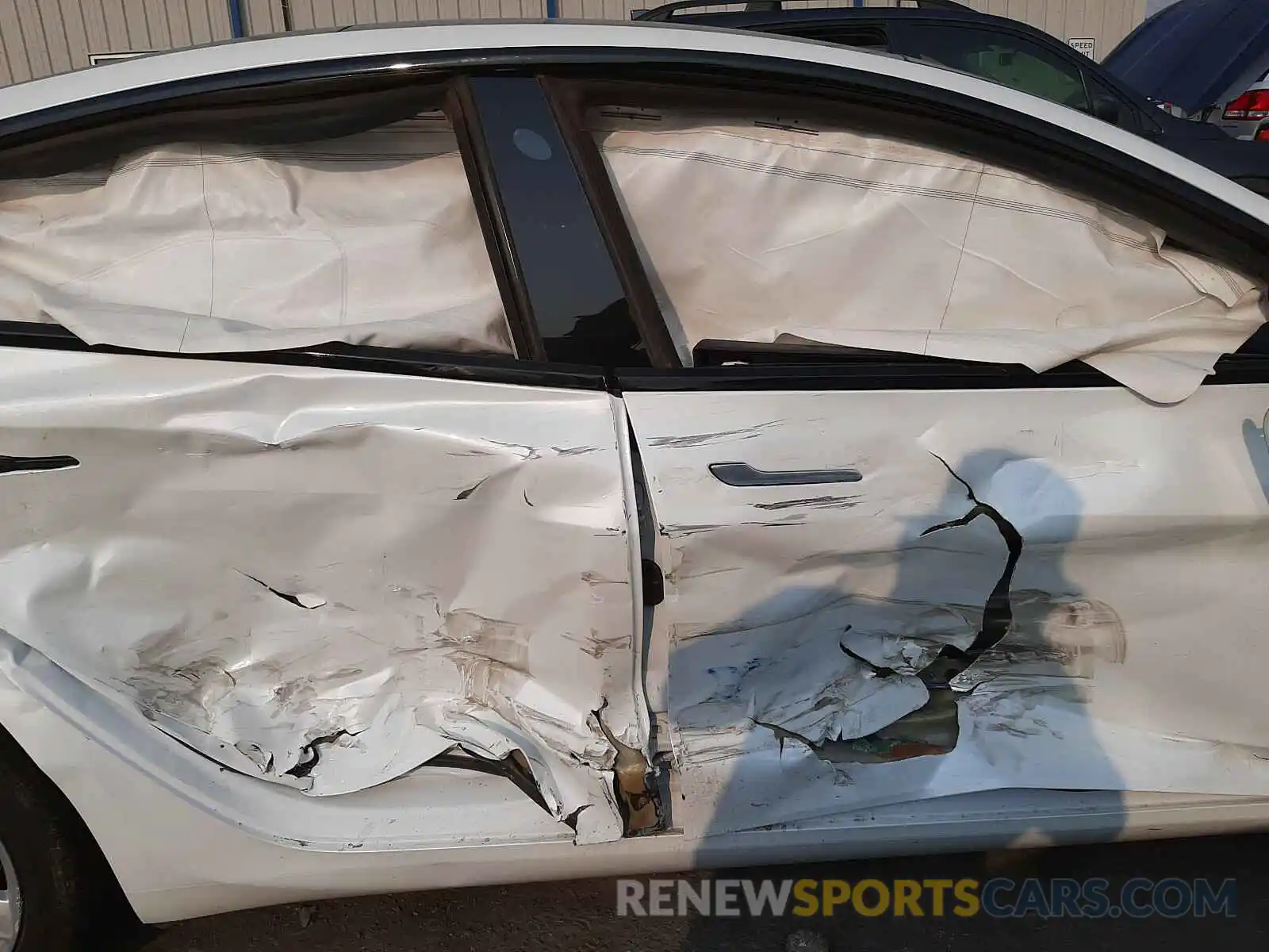 10 Photograph of a damaged car 5YJ3E1EA5KF315127 TESLA MODEL 3 2019