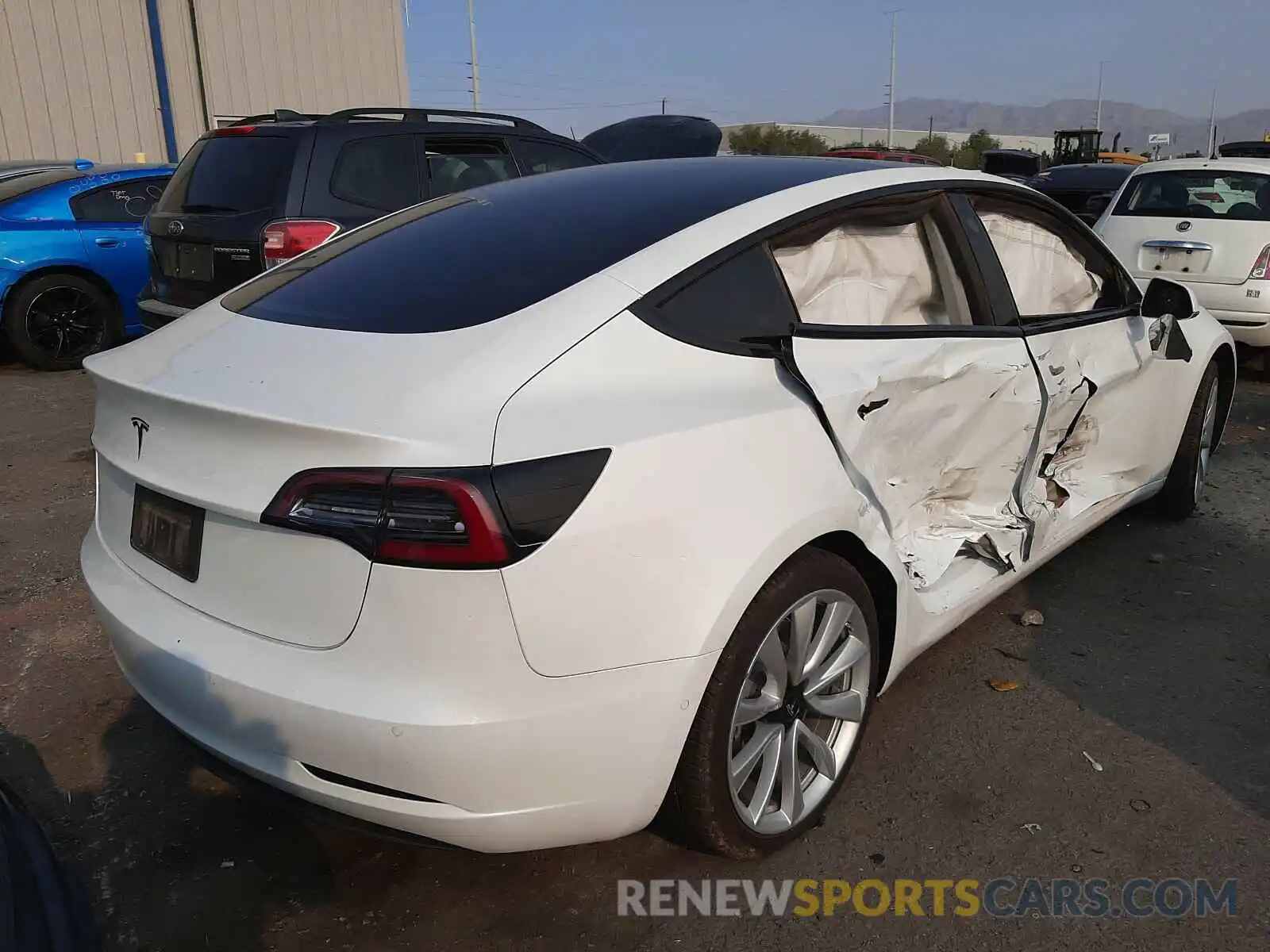 4 Photograph of a damaged car 5YJ3E1EA5KF315127 TESLA MODEL 3 2019