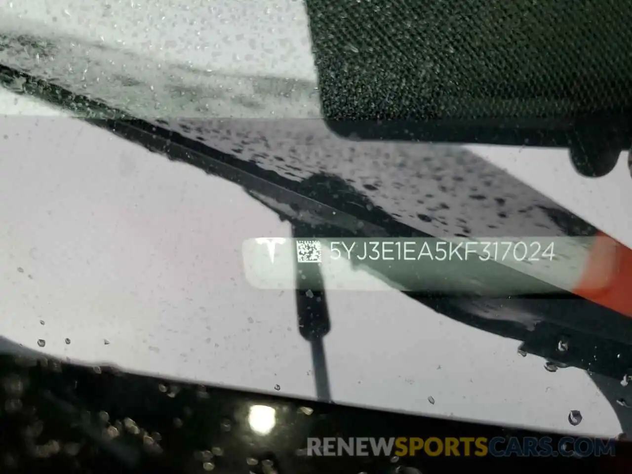 10 Photograph of a damaged car 5YJ3E1EA5KF317024 TESLA MODEL 3 2019