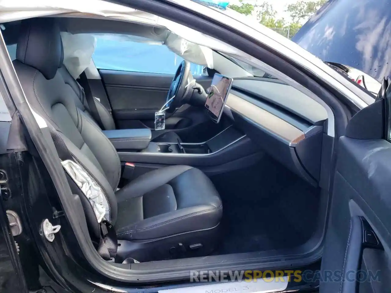 5 Photograph of a damaged car 5YJ3E1EA5KF317024 TESLA MODEL 3 2019