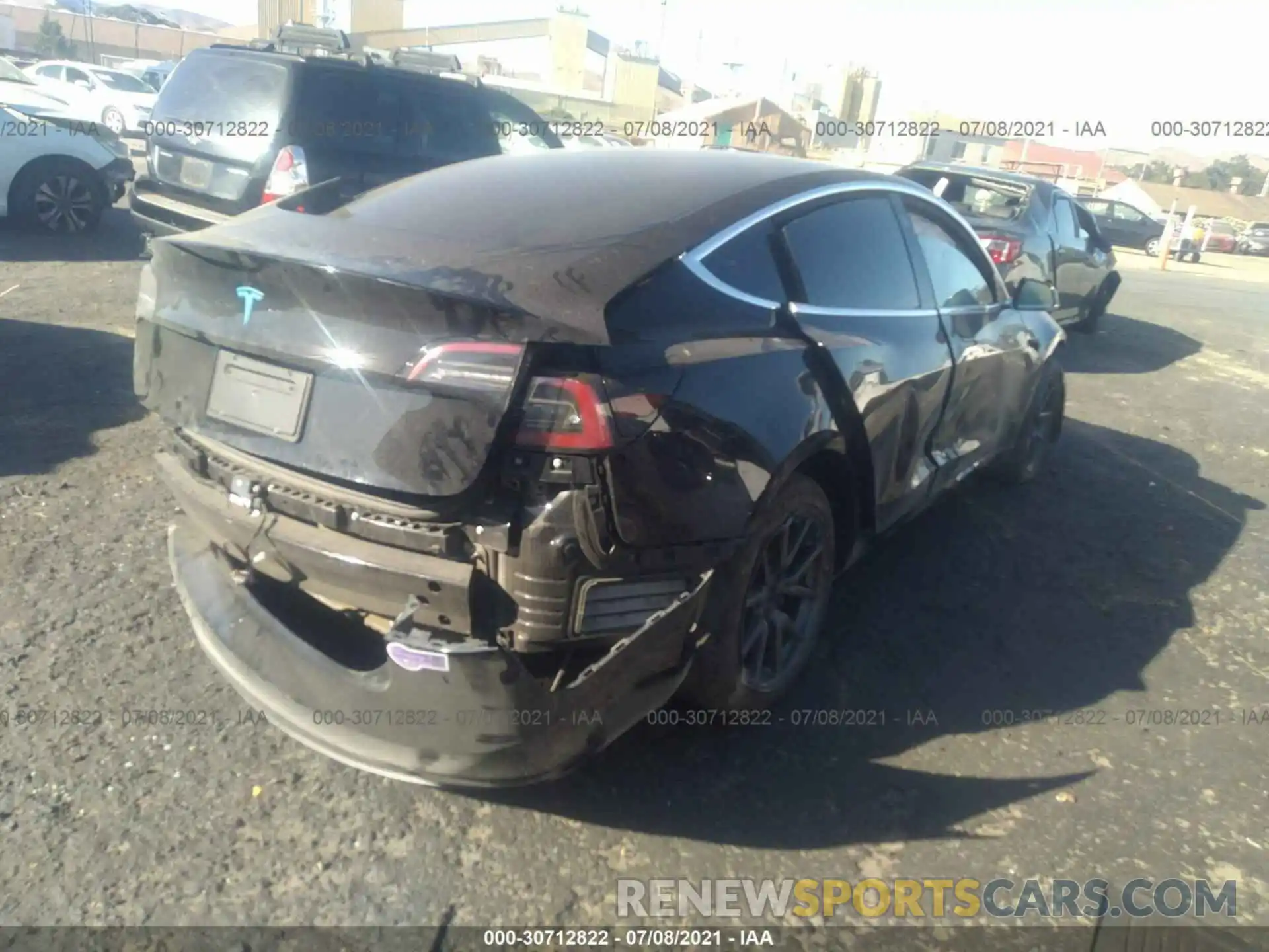 4 Photograph of a damaged car 5YJ3E1EA5KF323888 TESLA MODEL 3 2019