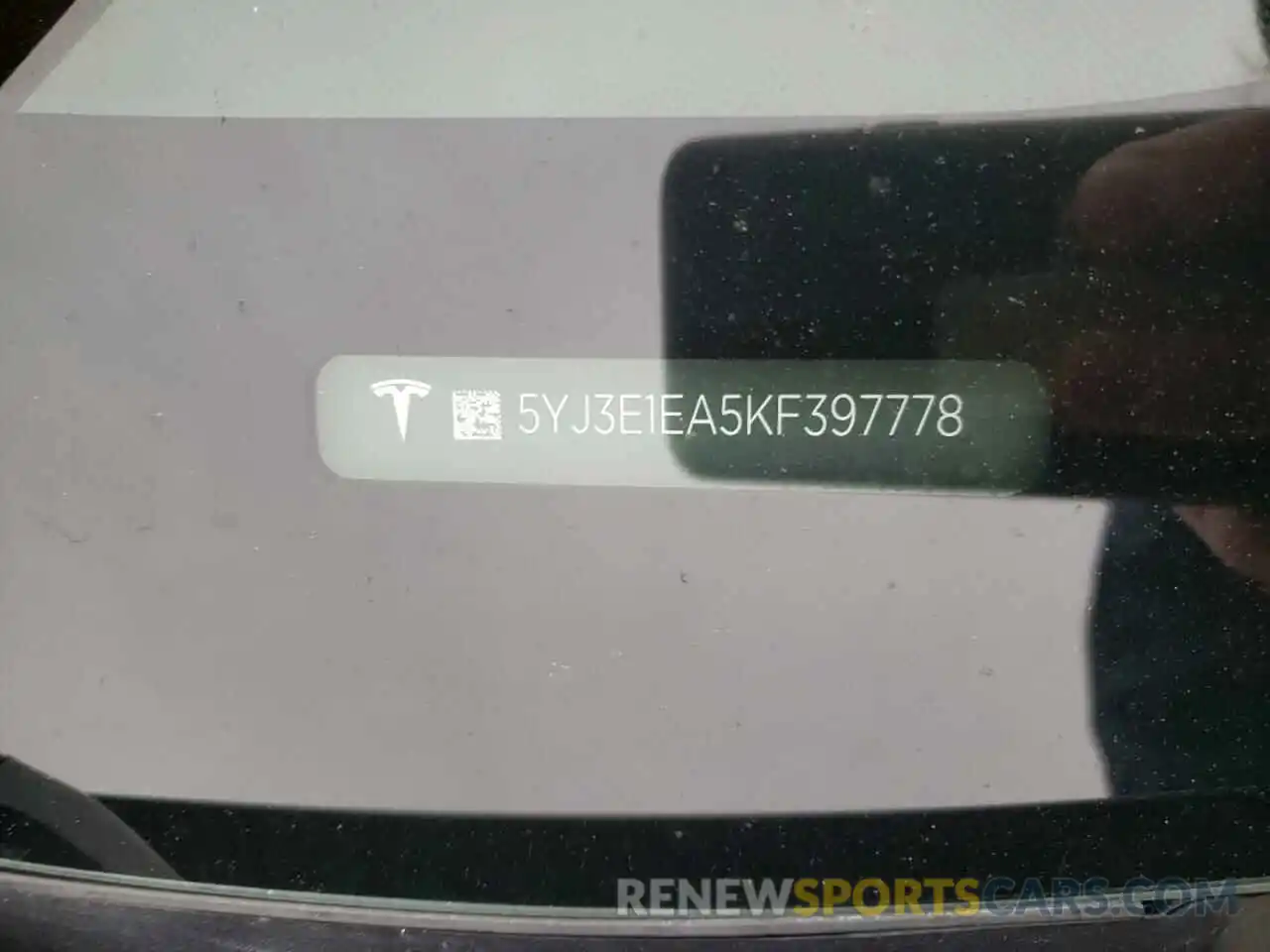 10 Photograph of a damaged car 5YJ3E1EA5KF397778 TESLA MODEL 3 2019