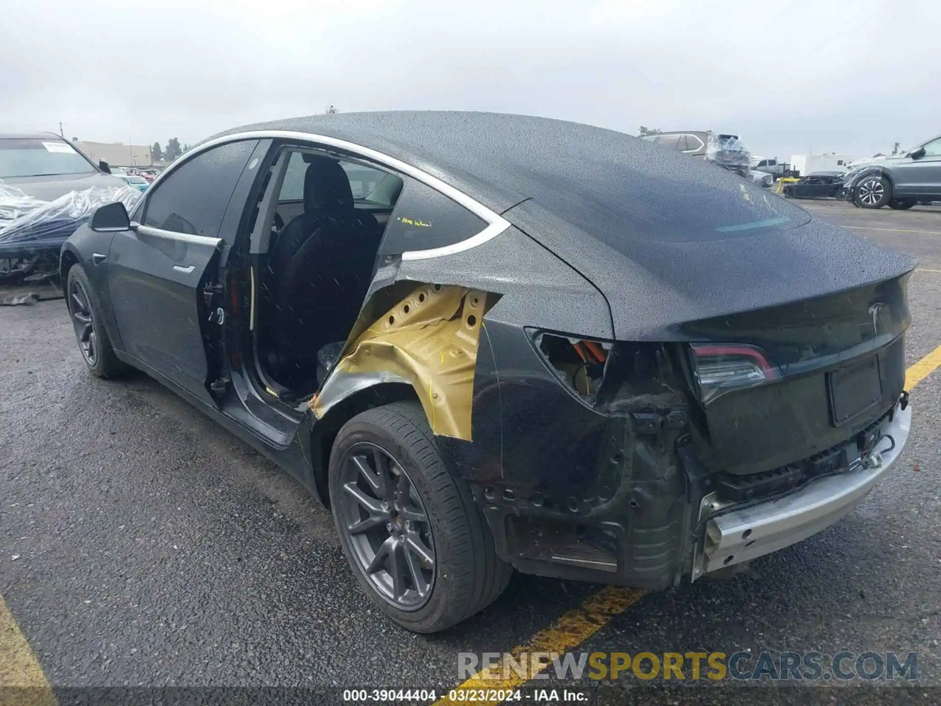 3 Photograph of a damaged car 5YJ3E1EA5KF399353 TESLA MODEL 3 2019