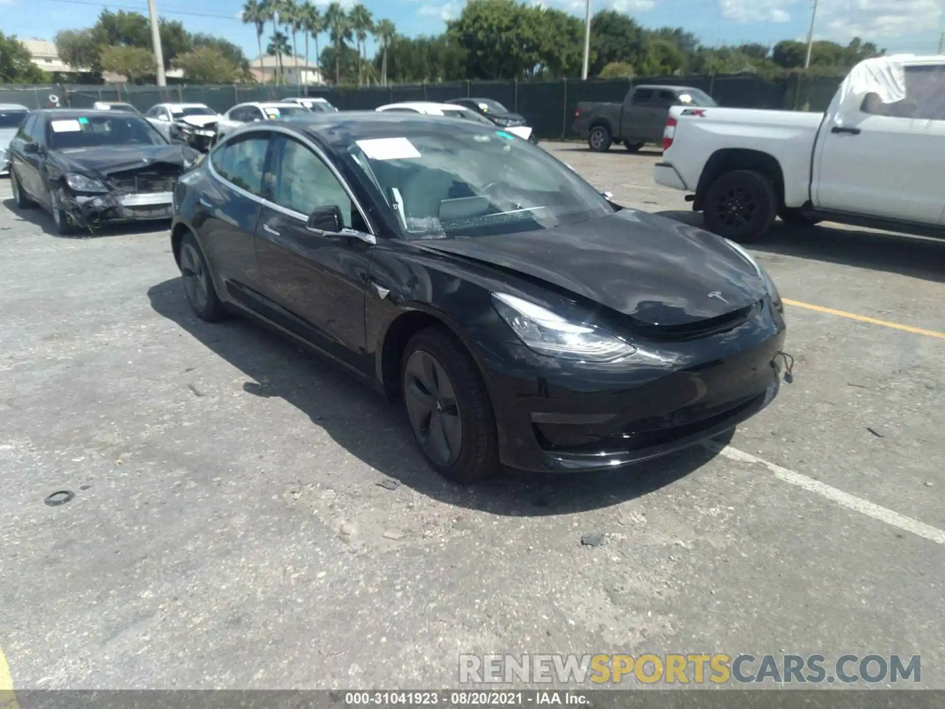 1 Photograph of a damaged car 5YJ3E1EA5KF402669 TESLA MODEL 3 2019