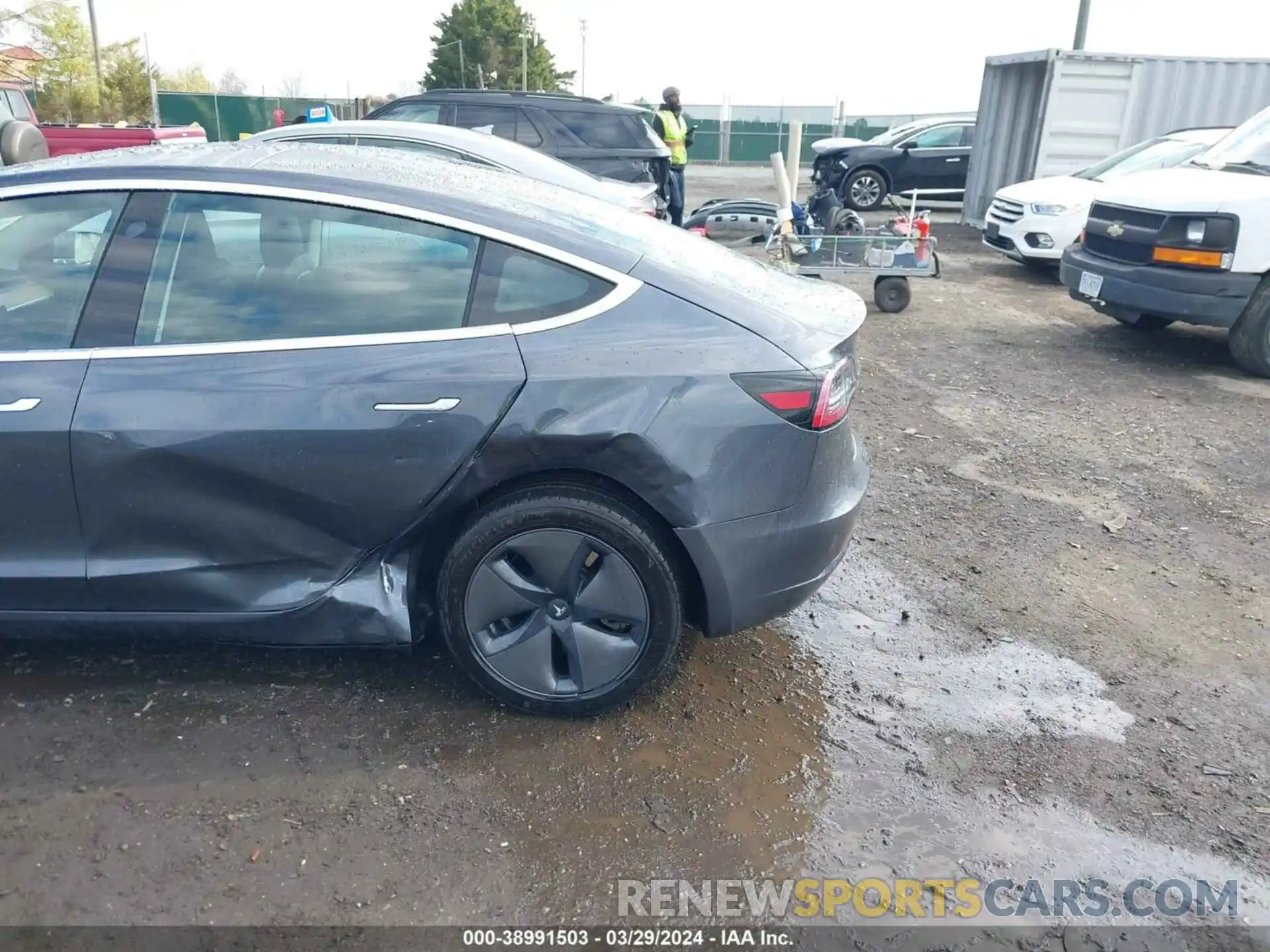 6 Photograph of a damaged car 5YJ3E1EA5KF411002 TESLA MODEL 3 2019