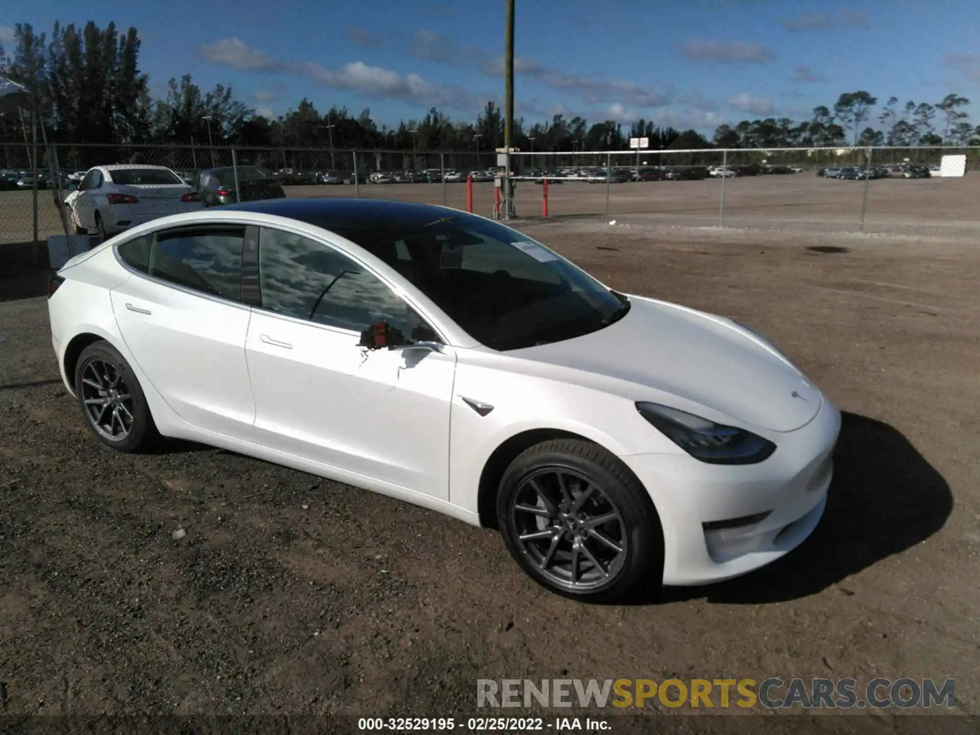 1 Photograph of a damaged car 5YJ3E1EA5KF411999 TESLA MODEL 3 2019