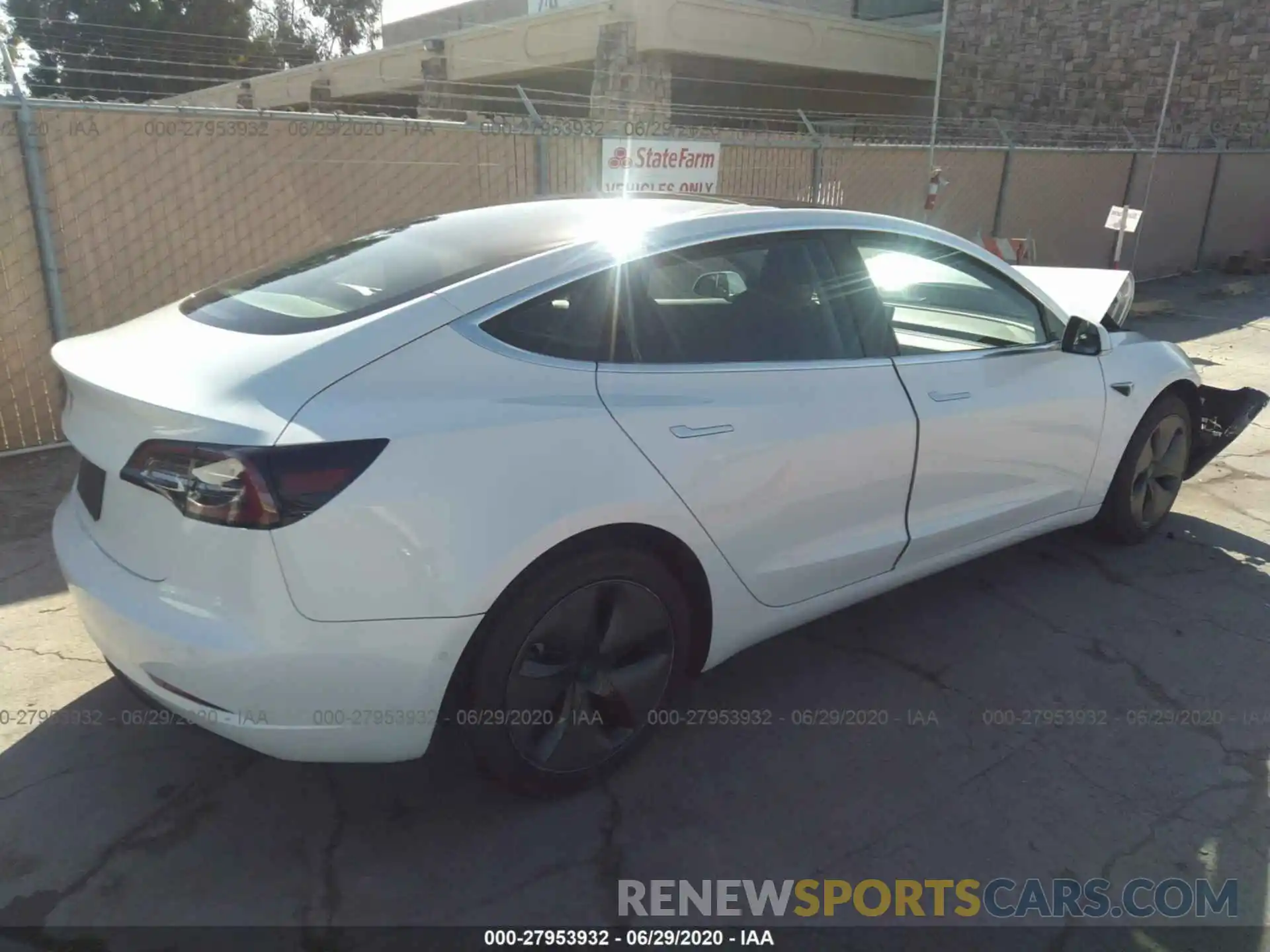 4 Photograph of a damaged car 5YJ3E1EA5KF412084 TESLA MODEL 3 2019