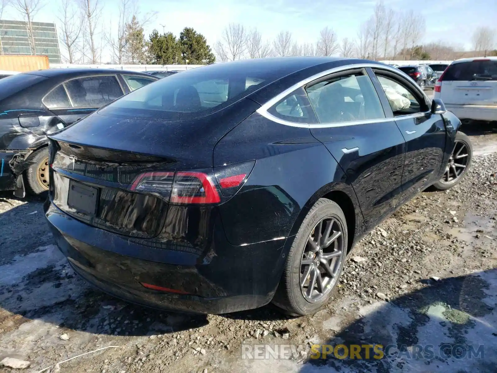 4 Фотография поврежденного автомобиля 5YJ3E1EA5KF422386 TESLA MODEL 3 2019