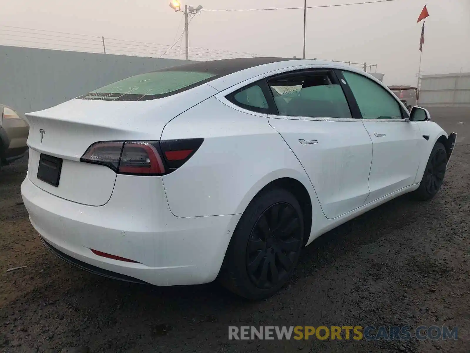 4 Photograph of a damaged car 5YJ3E1EA5KF425238 TESLA MODEL 3 2019