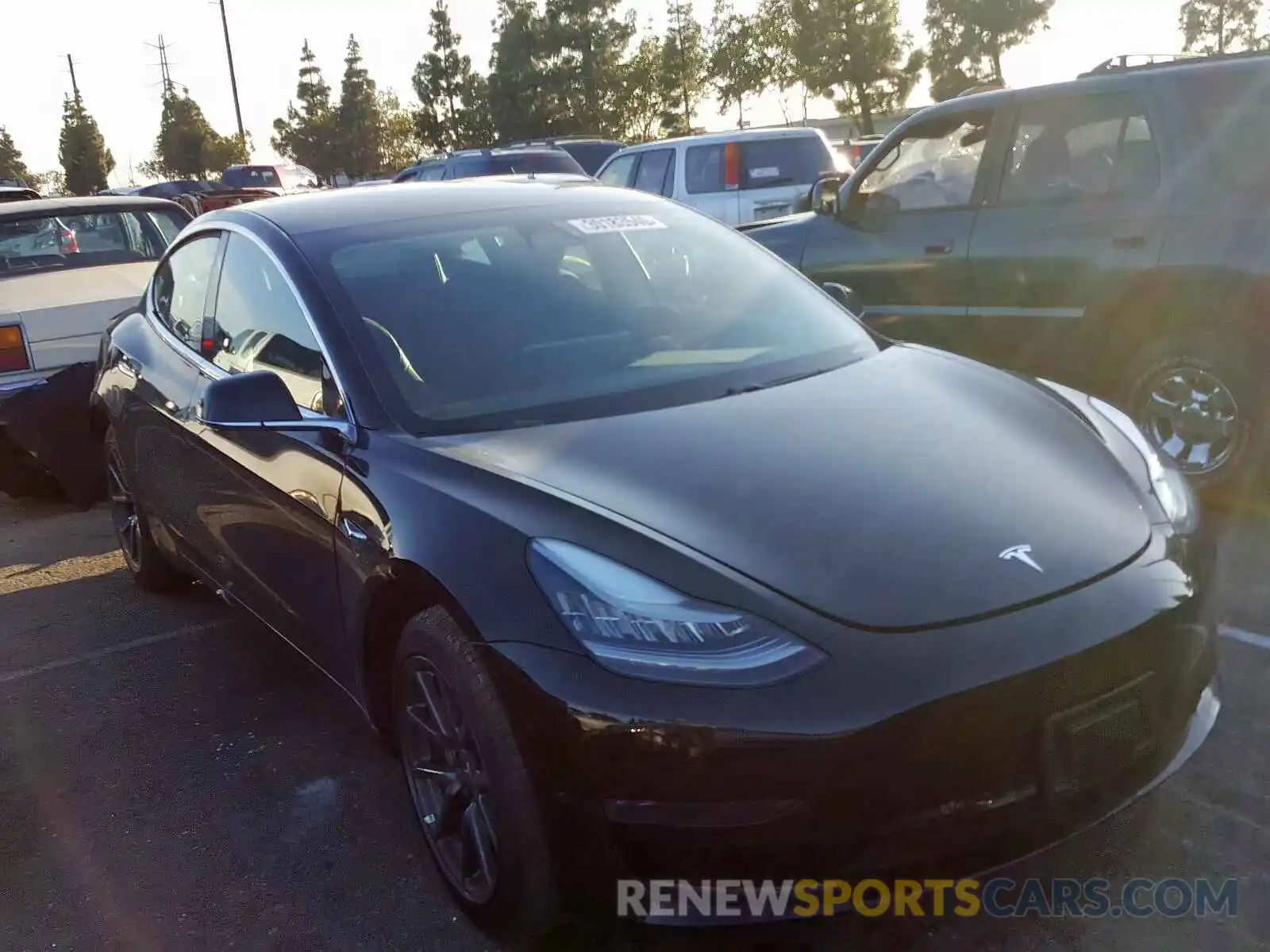 1 Фотография поврежденного автомобиля 5YJ3E1EA5KF426695 TESLA MODEL 3 2019