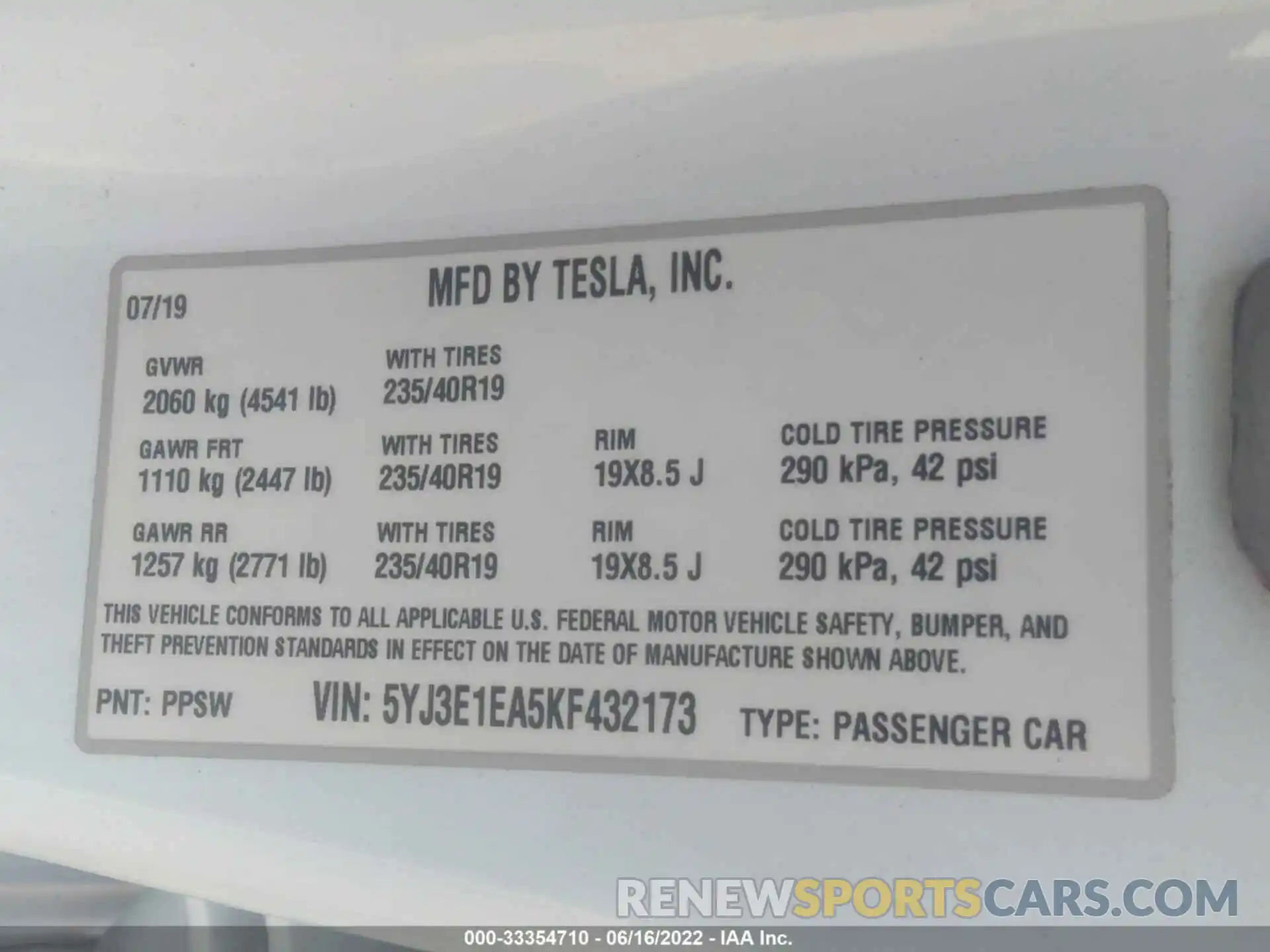 9 Photograph of a damaged car 5YJ3E1EA5KF432173 TESLA MODEL 3 2019