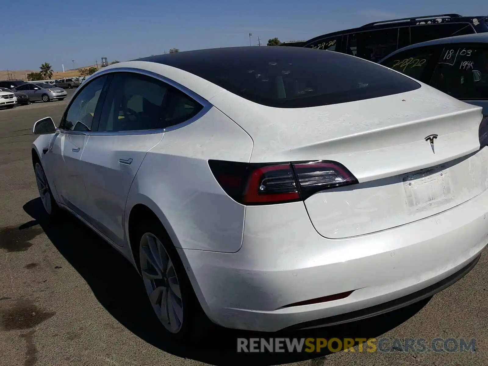 3 Photograph of a damaged car 5YJ3E1EA5KF434554 TESLA MODEL 3 2019