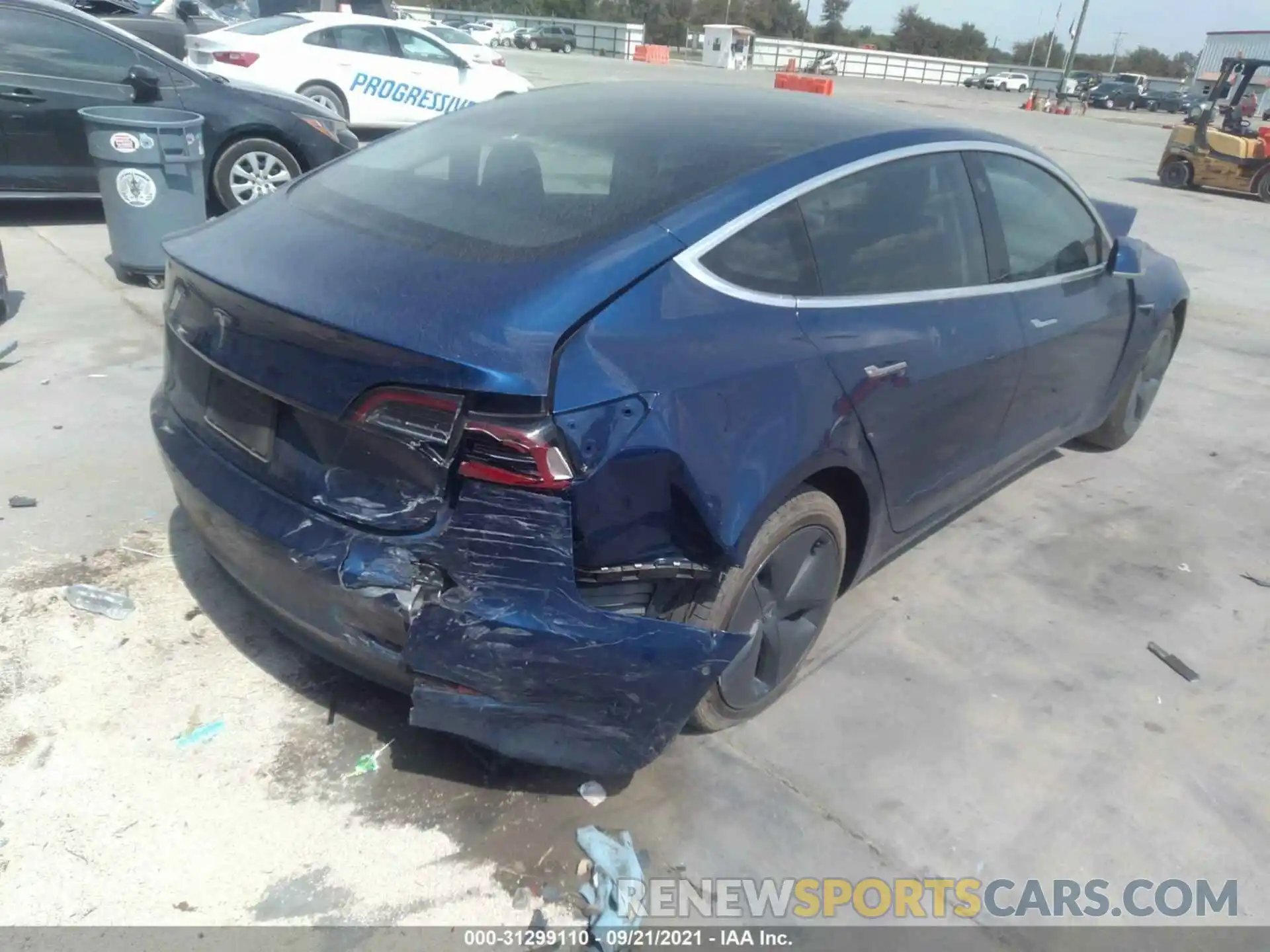 4 Photograph of a damaged car 5YJ3E1EA5KF476139 TESLA MODEL 3 2019