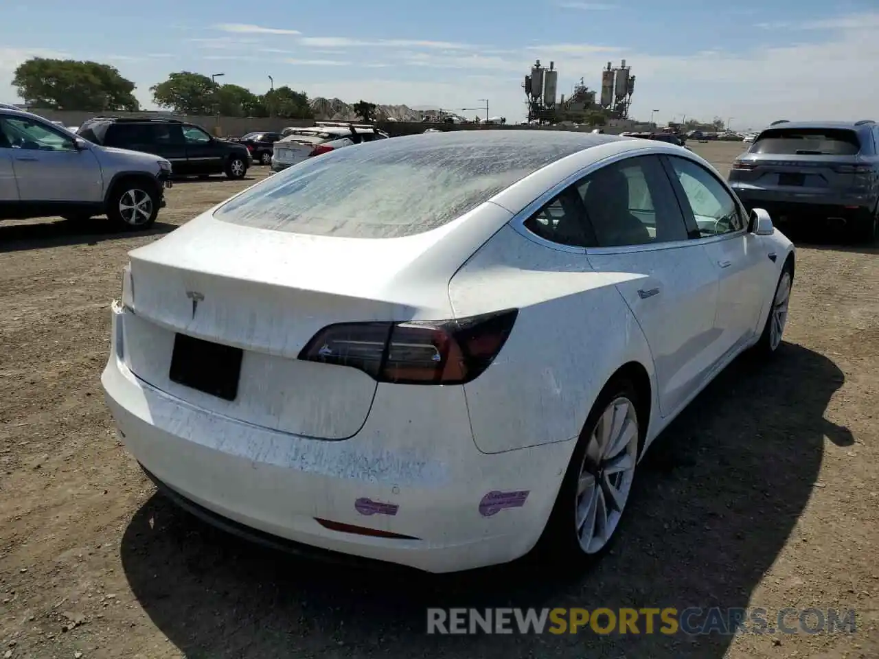 4 Photograph of a damaged car 5YJ3E1EA5KF476691 TESLA MODEL 3 2019